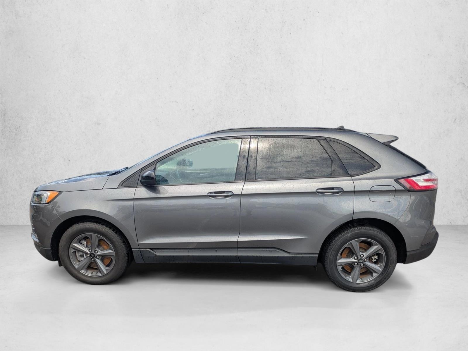 Thumbnail: 2023 Ford Edge - 2