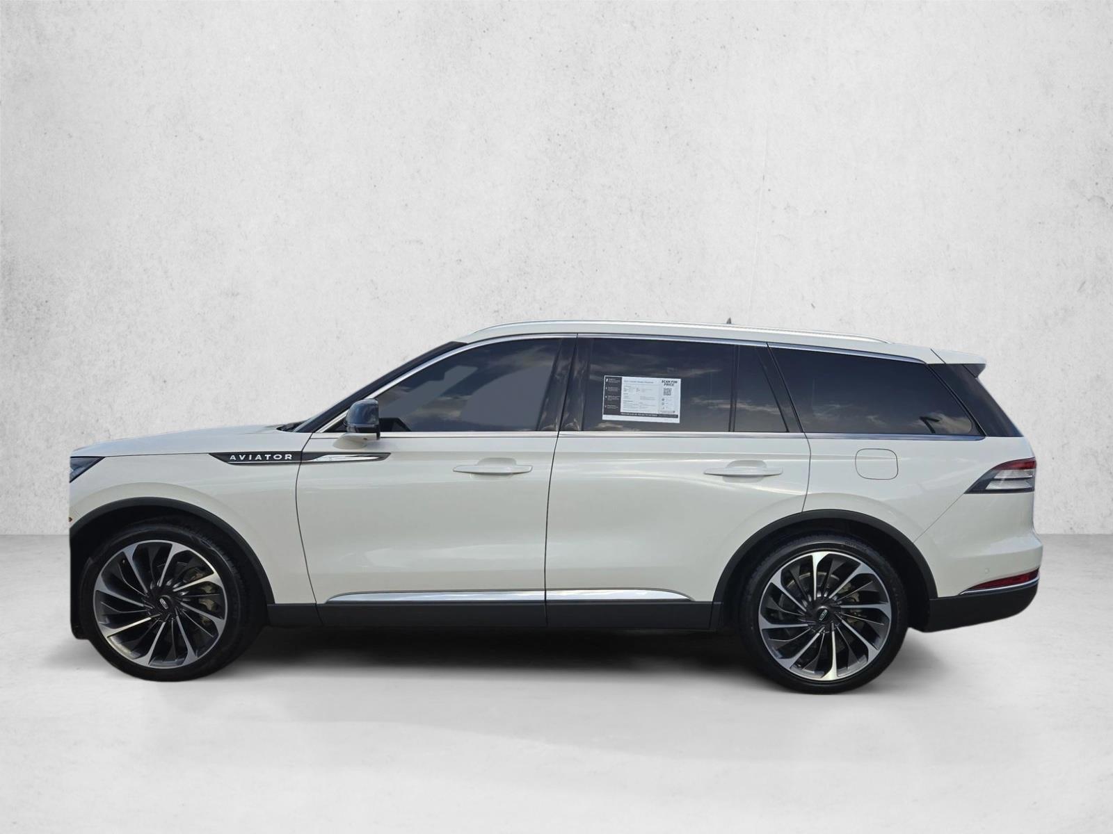 Thumbnail: 2021 Lincoln Aviator - 2