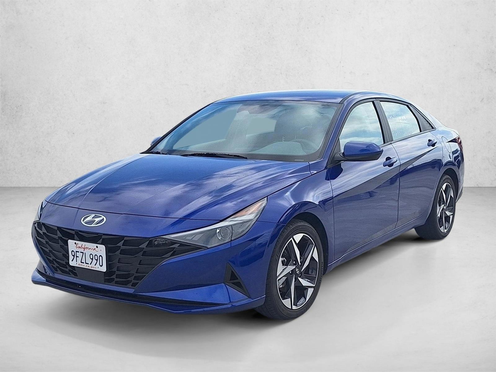 Thumbnail: 2023 Hyundai Elantra - 1