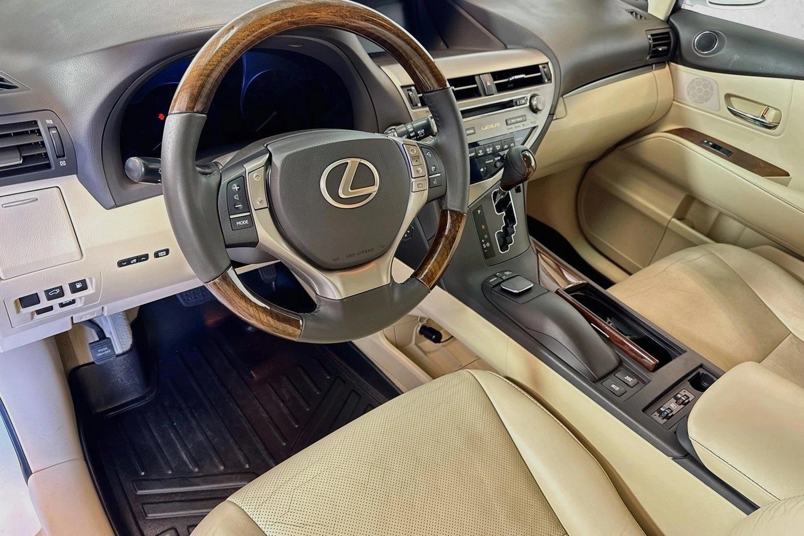 Thumbnail: 2013 Lexus RX - 3