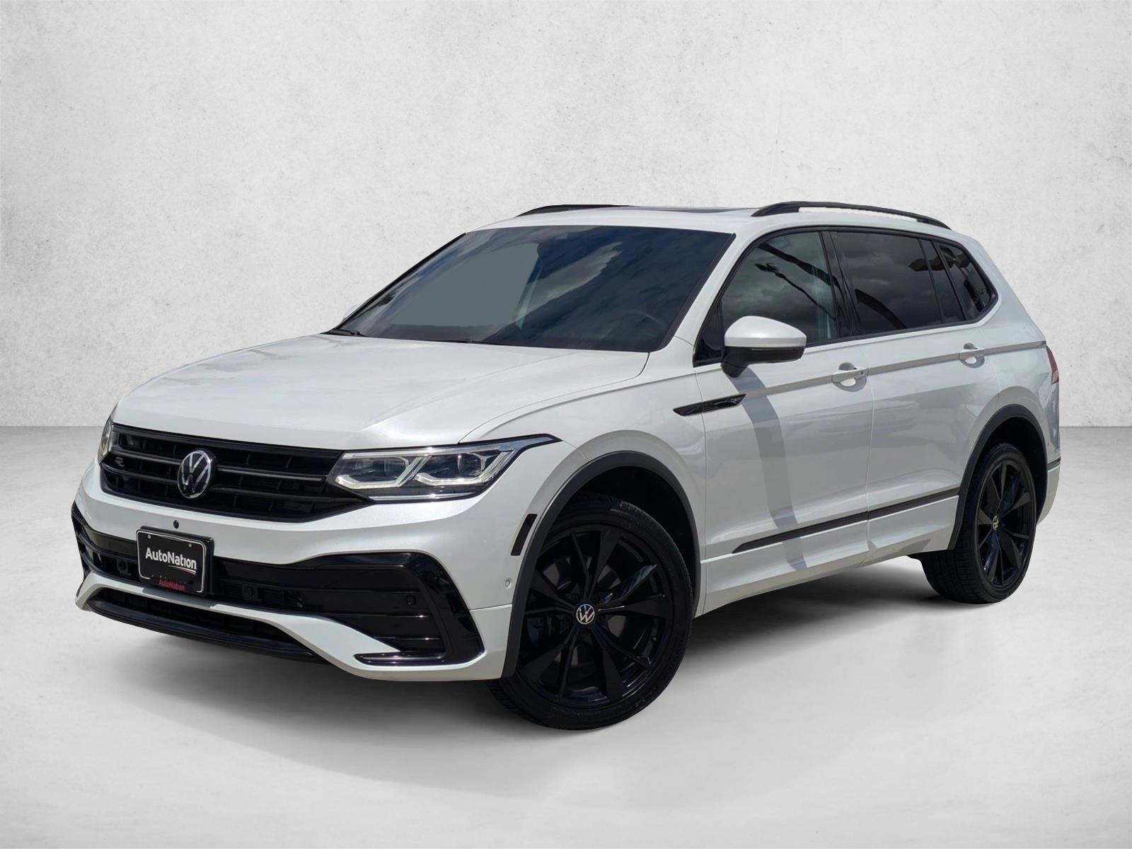 Thumbnail: 2024 Volkswagen Tiguan - 1