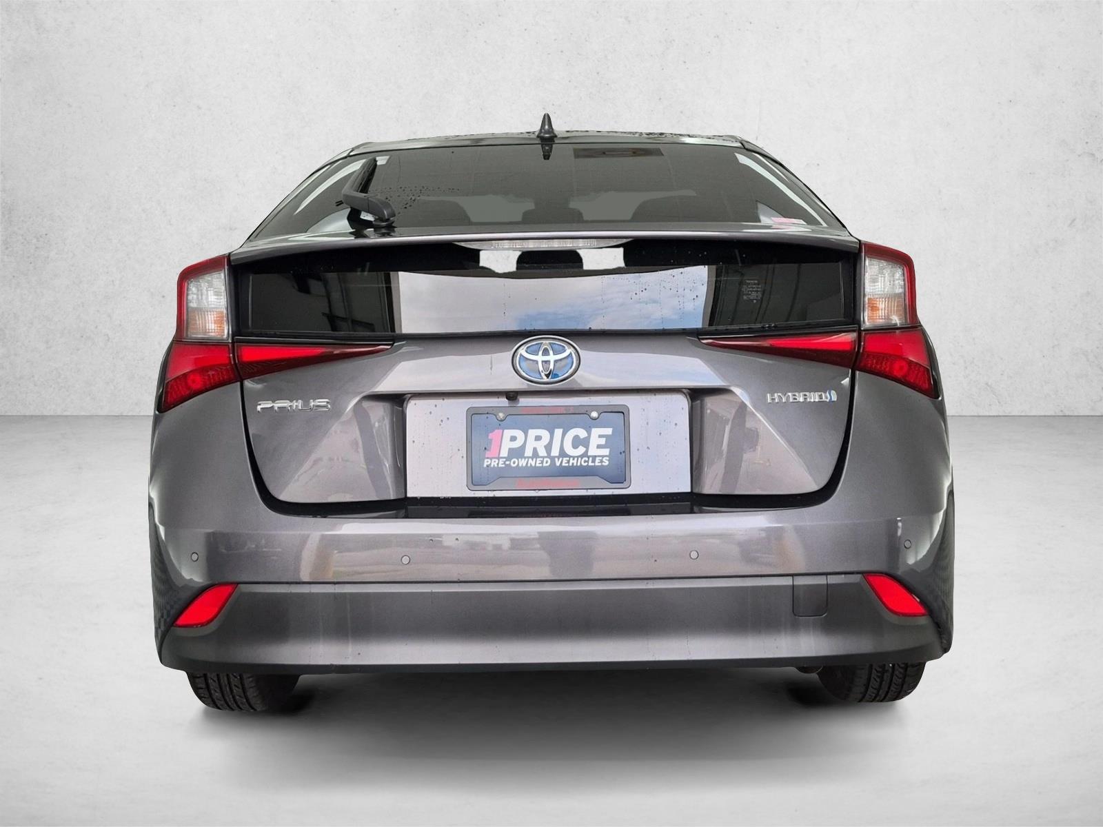 2022 Toyota Prius LE - Photo 7
