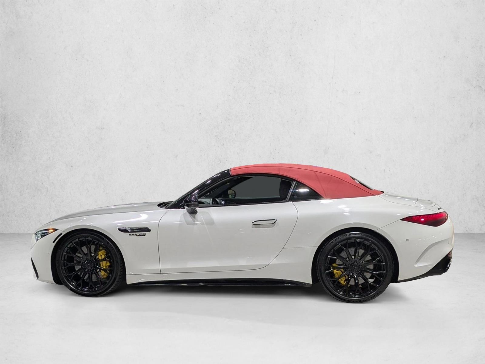 Thumbnail: 2022 Mercedes-Benz SL-Class - 2