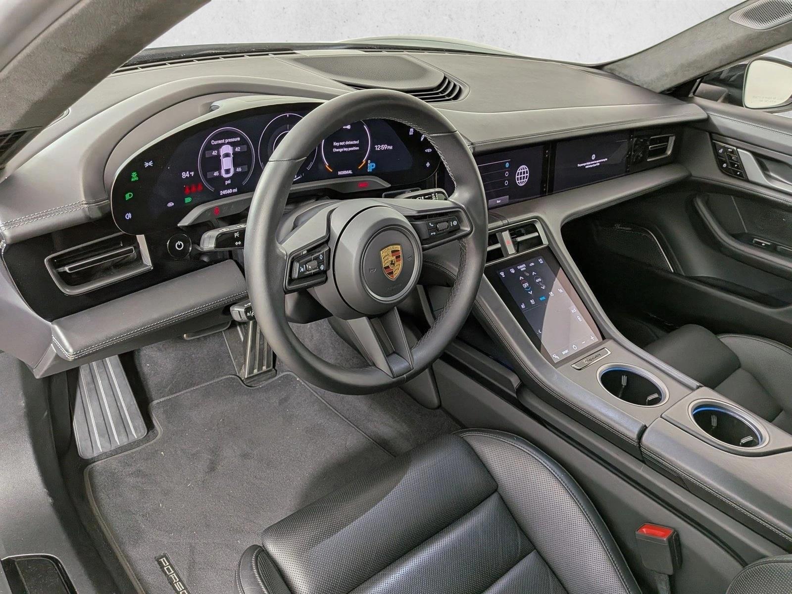 Thumbnail: 2020 Porsche Taycan - 3