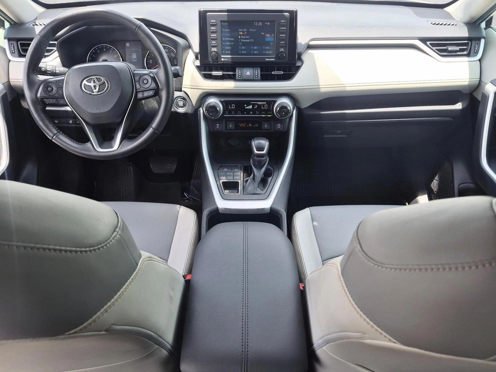 Thumbnail: 2022 Toyota RAV4 - 3