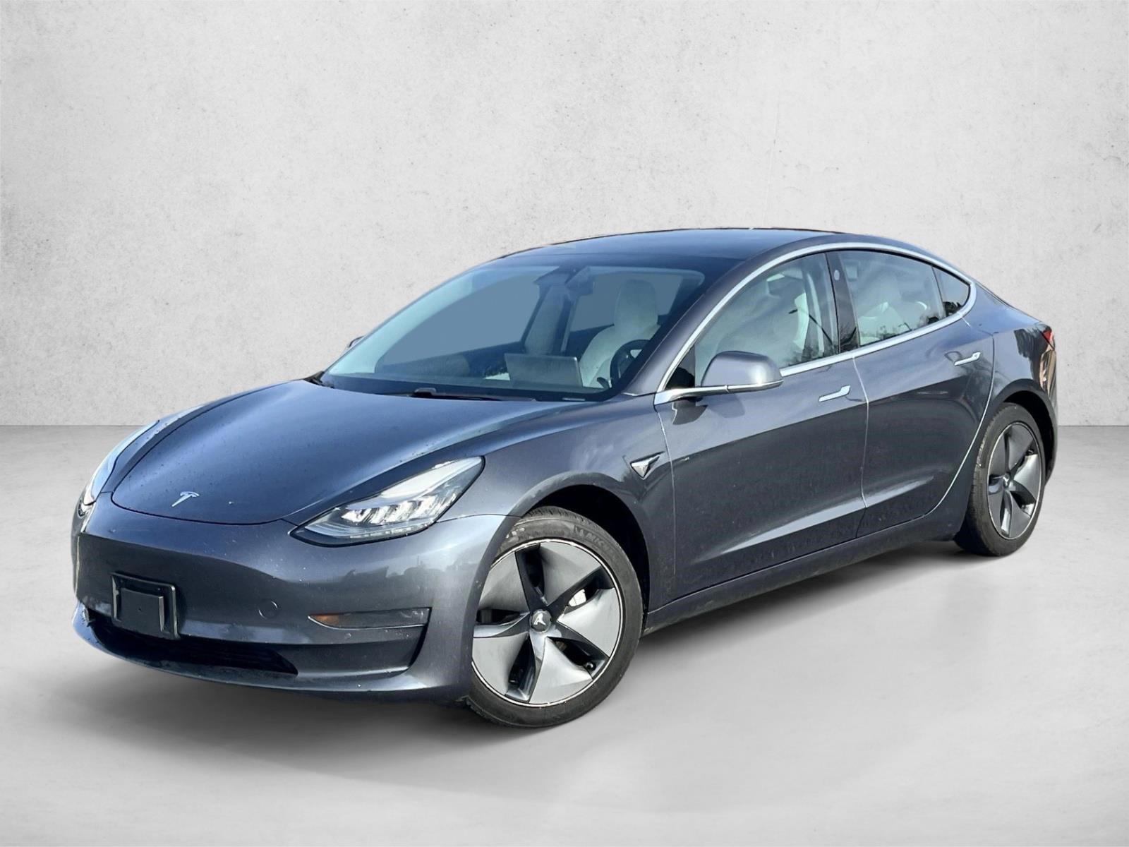 Thumbnail: 2019 Tesla Model 3 - 1