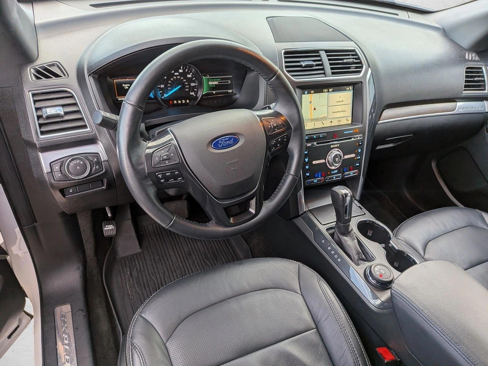 Thumbnail: 2017 Ford Explorer - 3