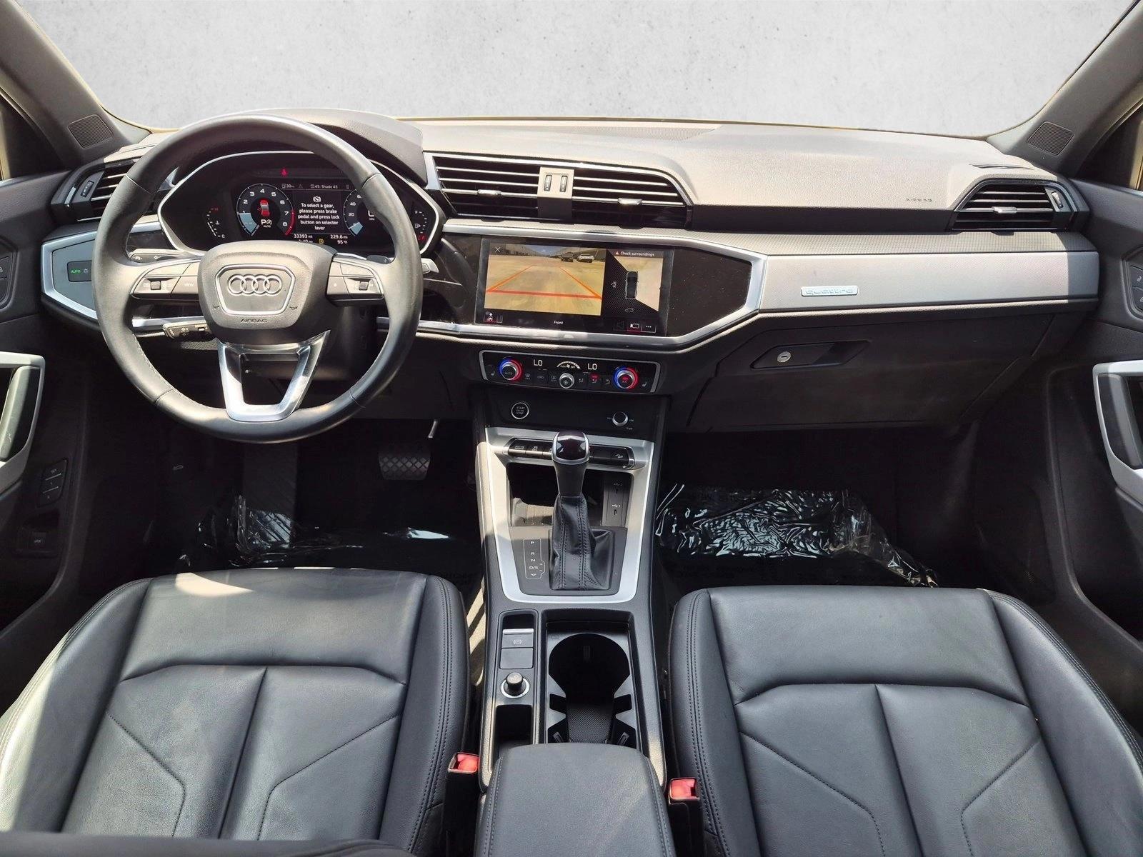 Thumbnail: 2023 Audi Q3 - 3