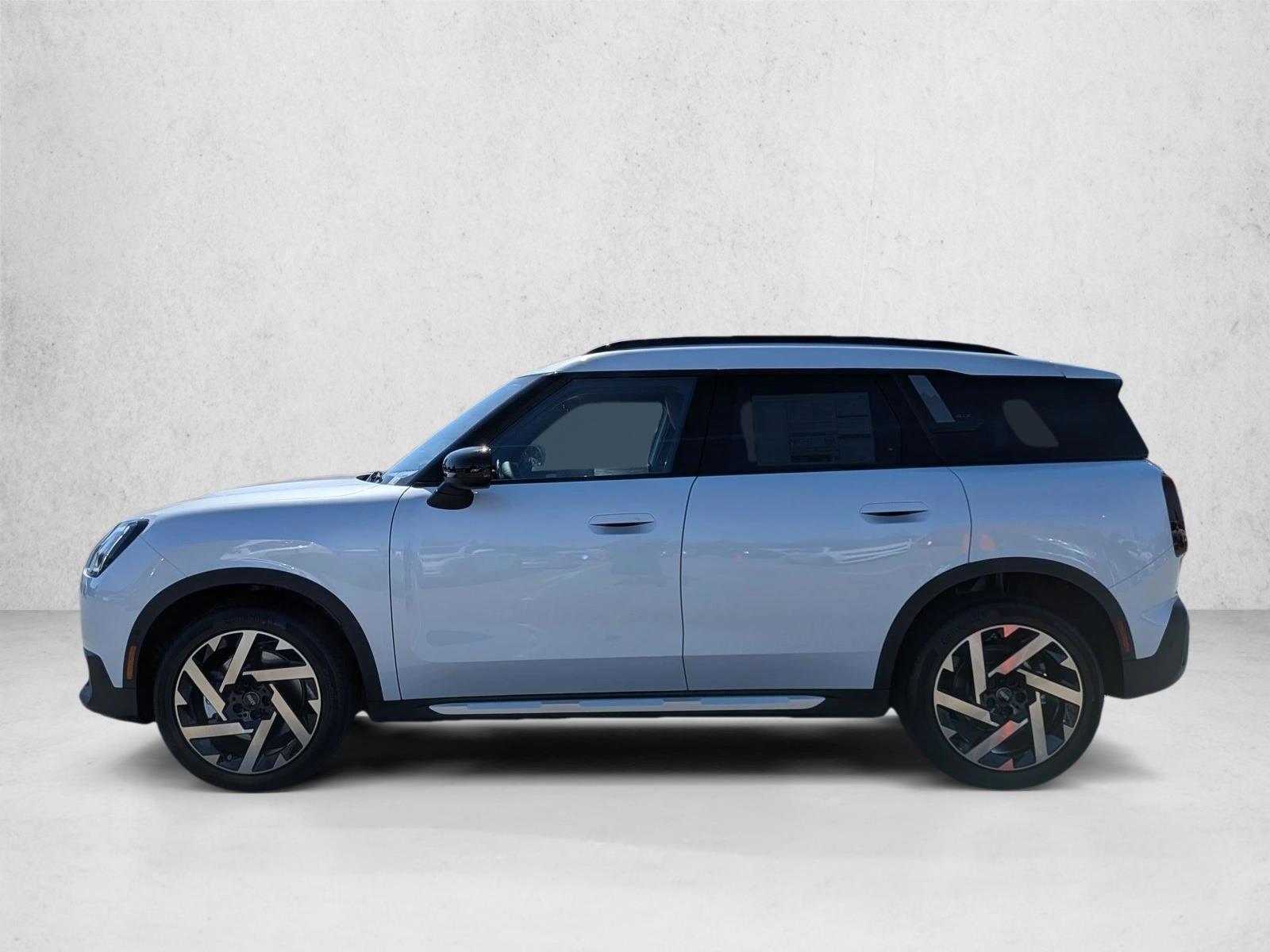 Thumbnail: 2027 MINI Cooper Countryman - 2