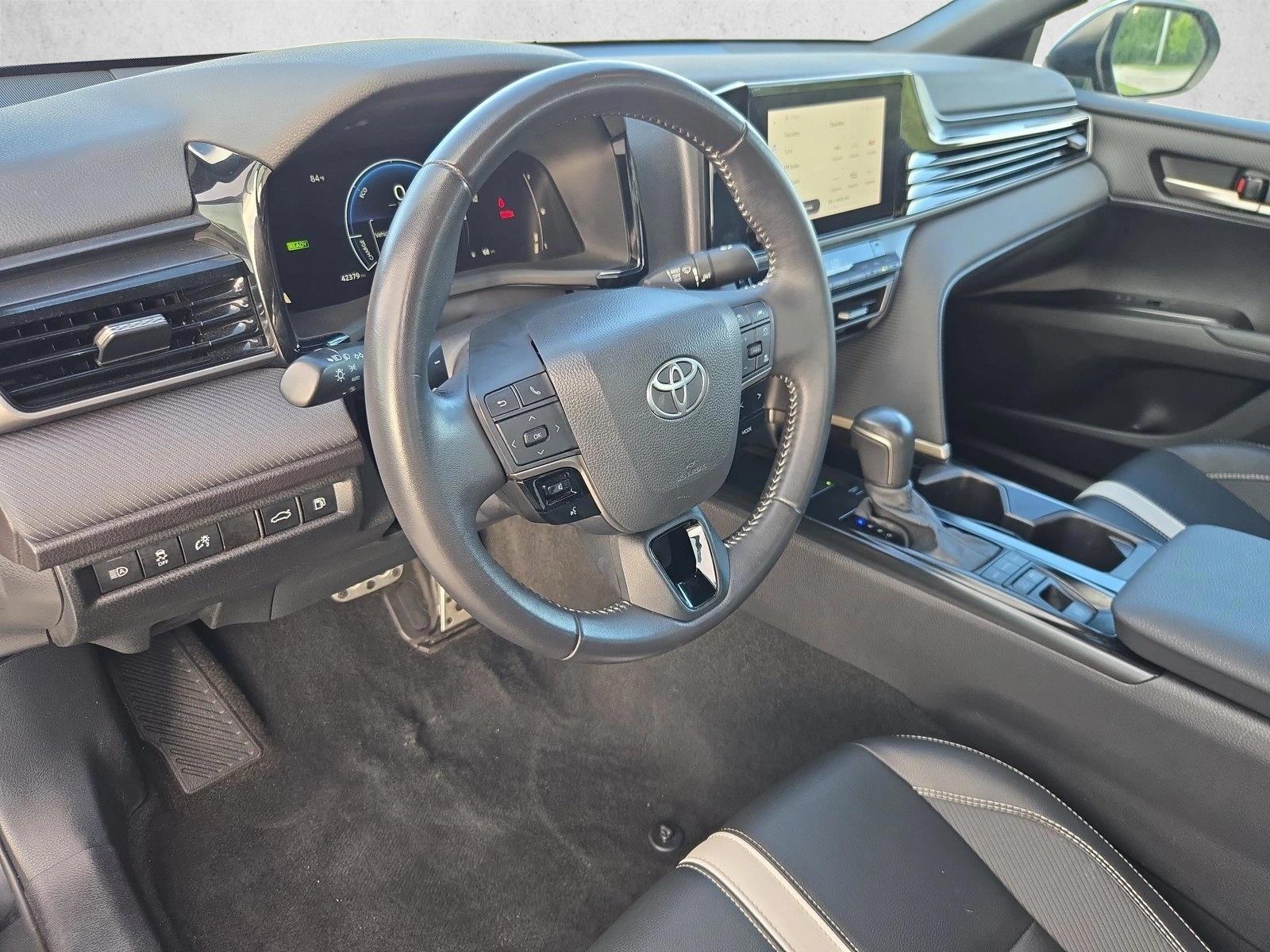 Thumbnail: 2025 Toyota Camry - 3