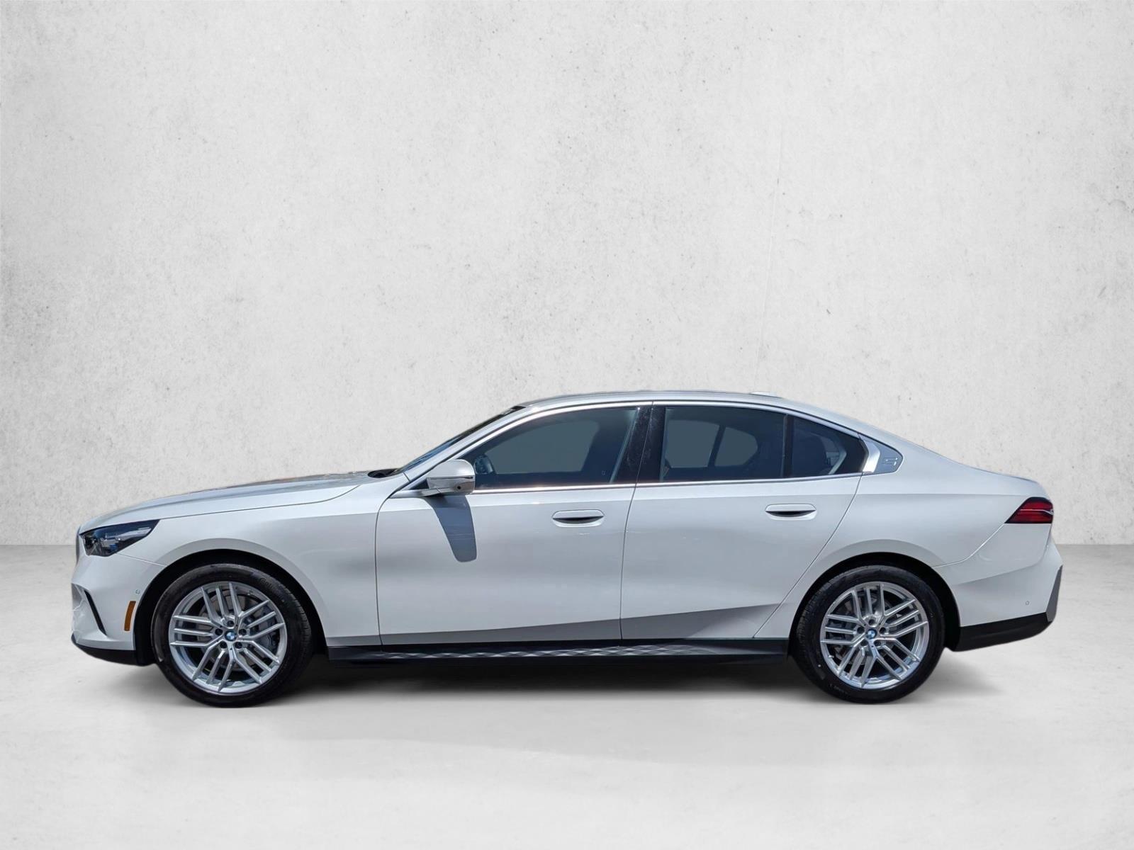 Thumbnail: 2024 BMW 5 Series - 2