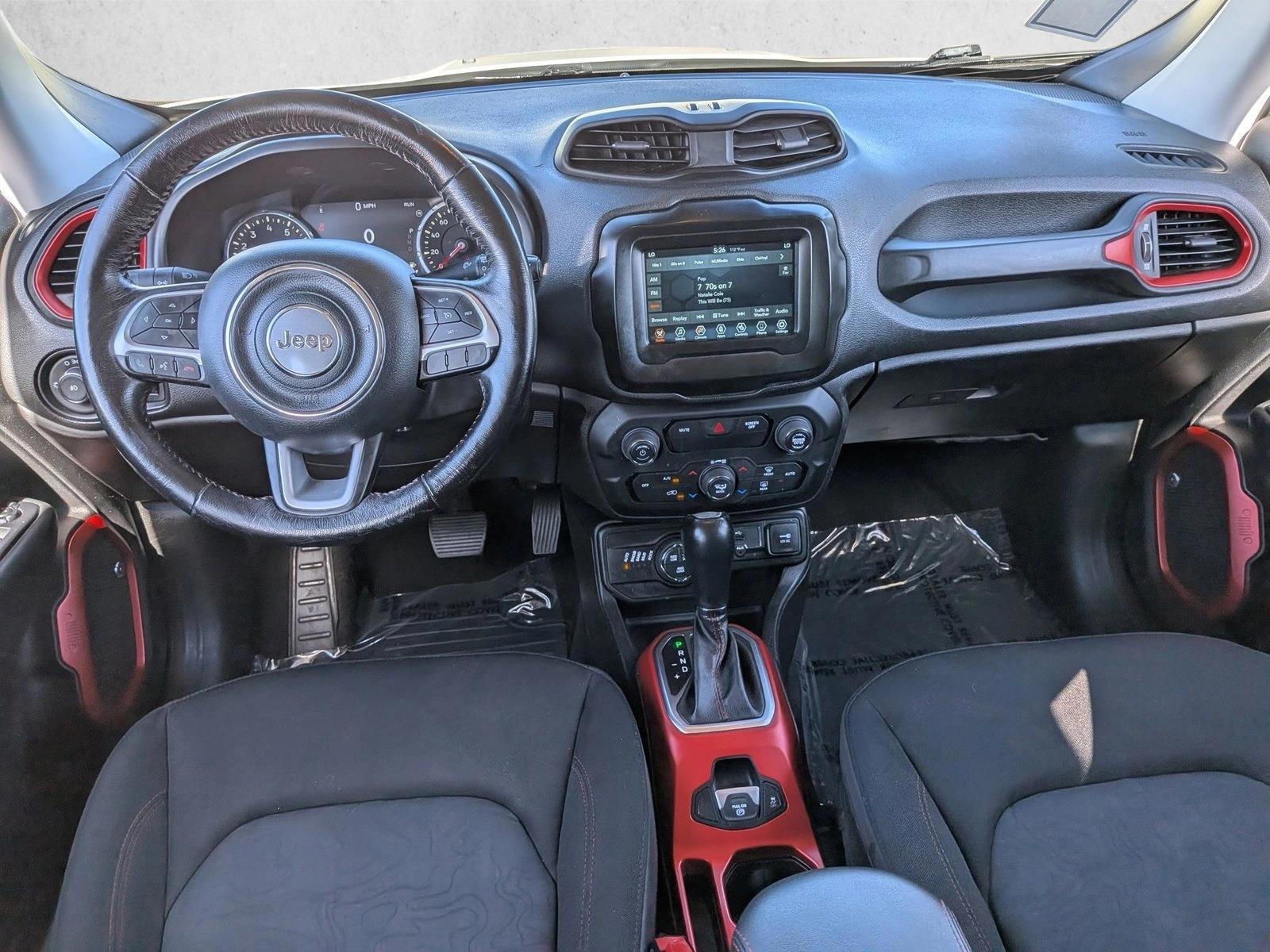 Thumbnail: 2018 Jeep Renegade - 3