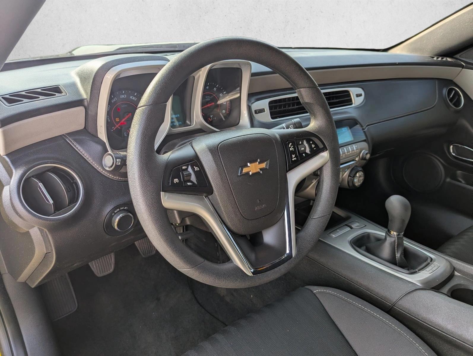 Thumbnail: 2015 Chevrolet Camaro - 3