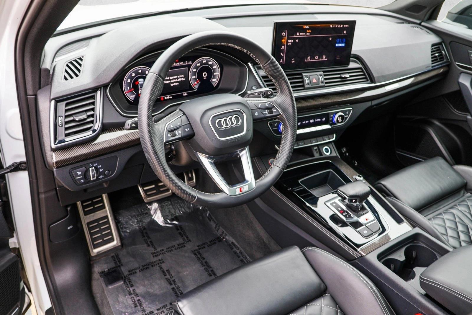 Thumbnail: 2023 Audi SQ5 - 3