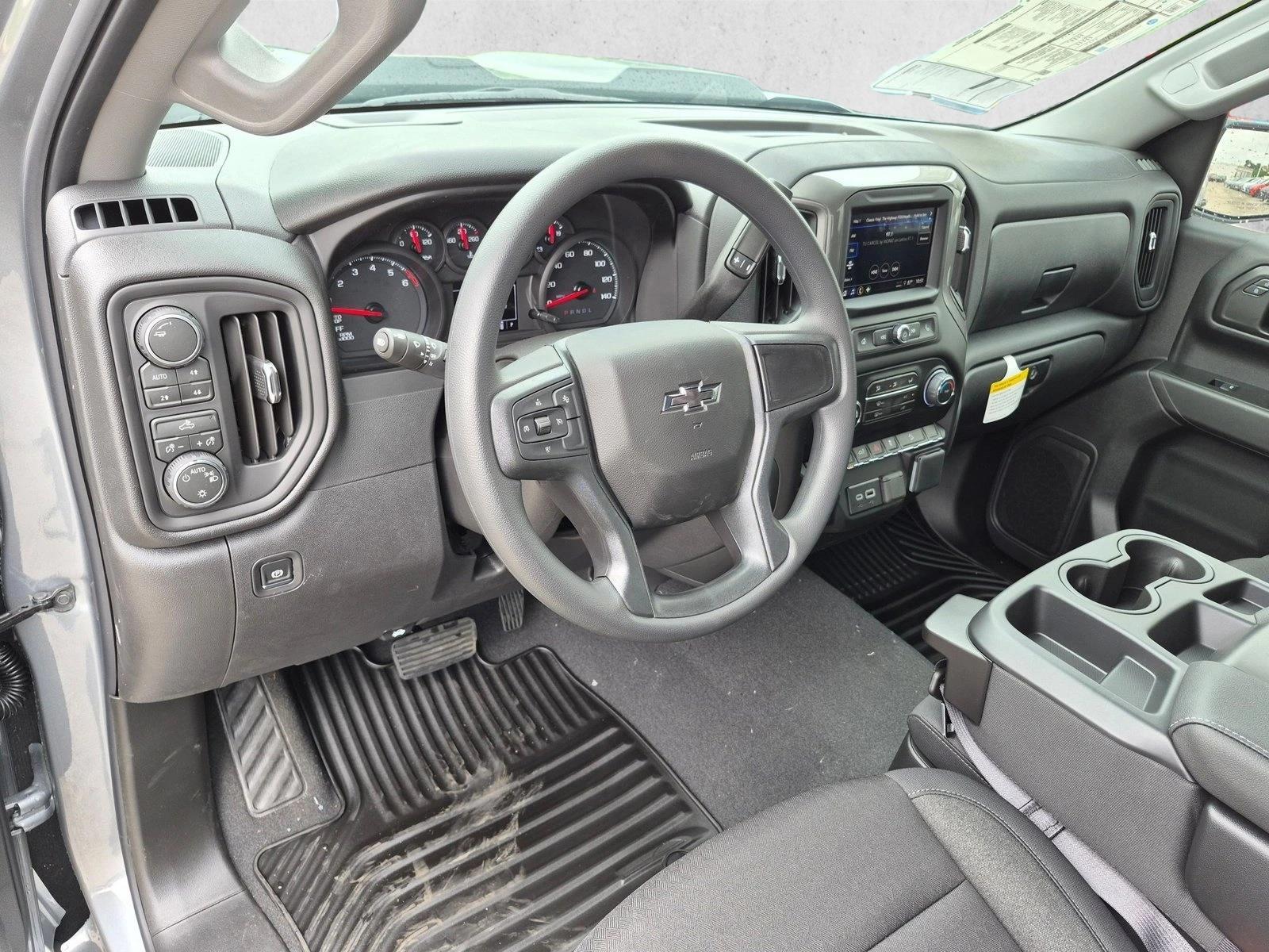 Thumbnail: 2026 Chevrolet Silverado 1500 - 3