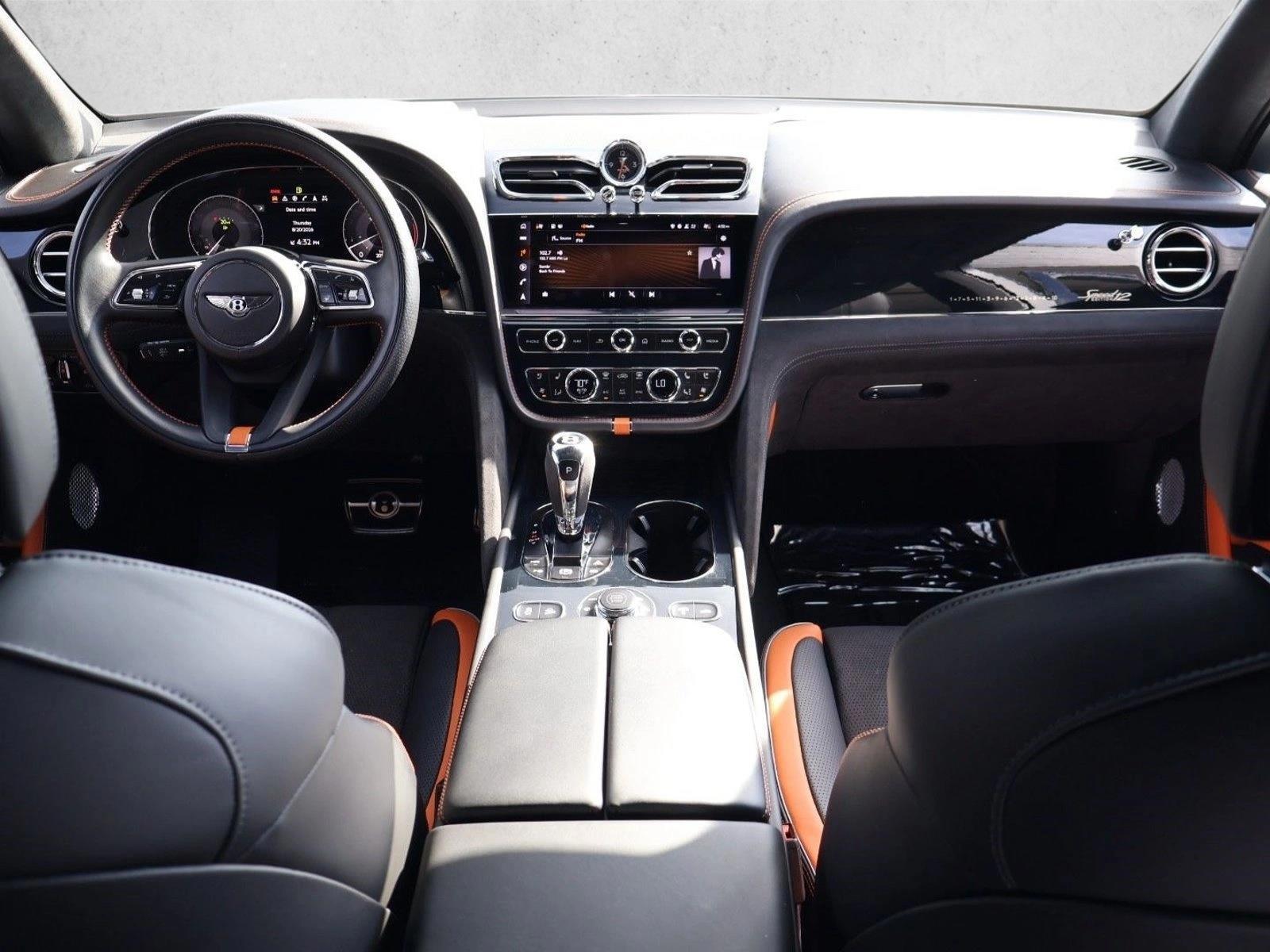Thumbnail: 2023 Bentley Bentayga - 4