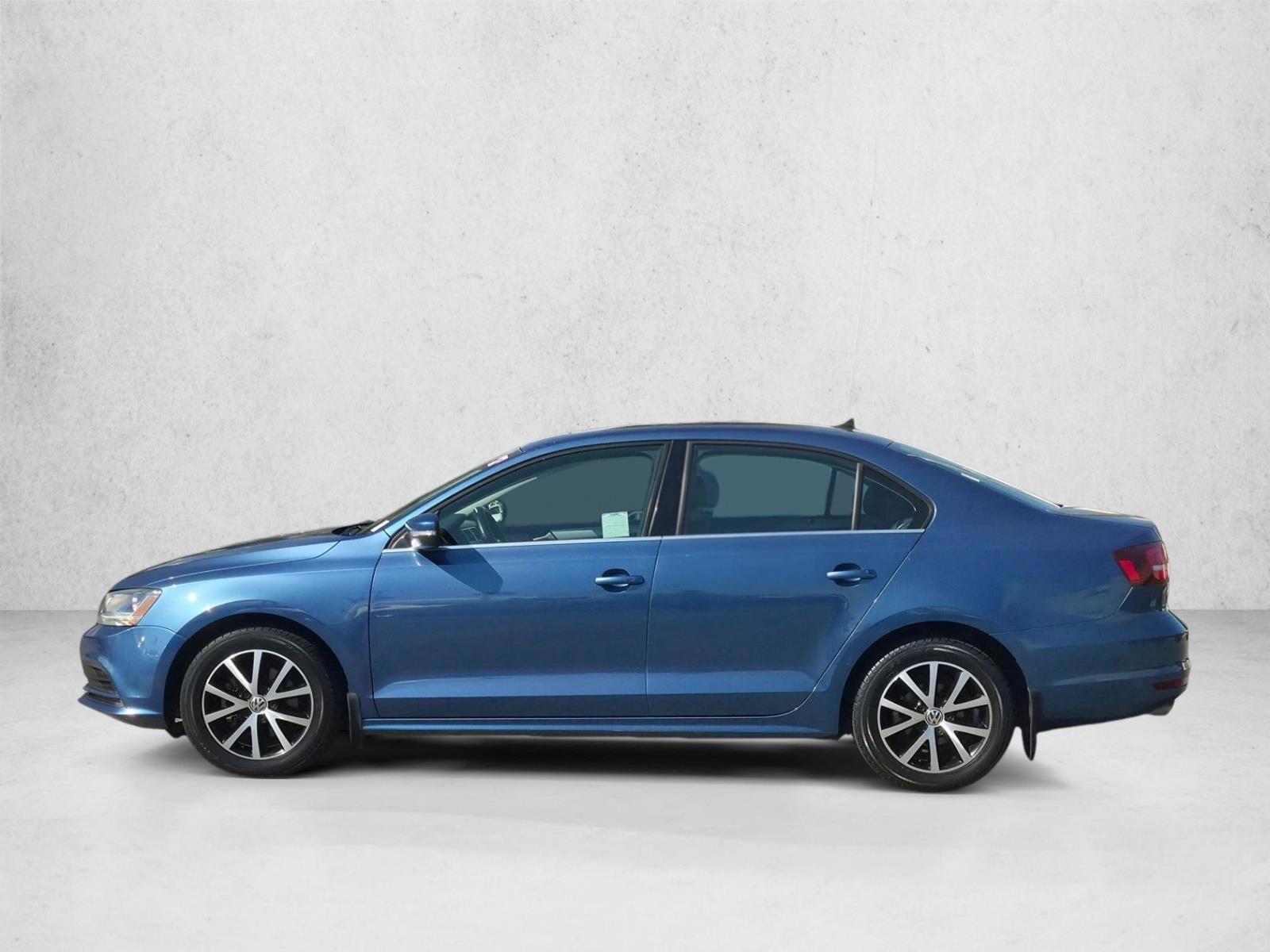 Thumbnail: 2017 Volkswagen Jetta - 2