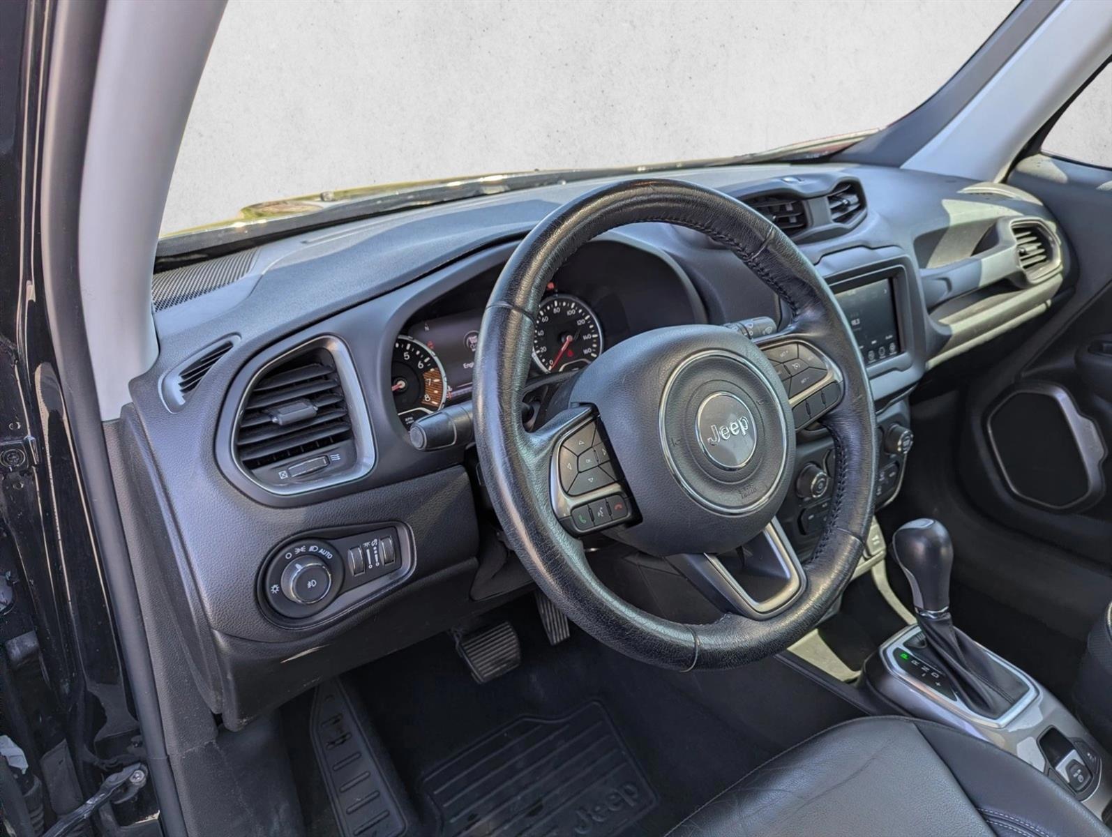 Thumbnail: 2020 Jeep Renegade - 3