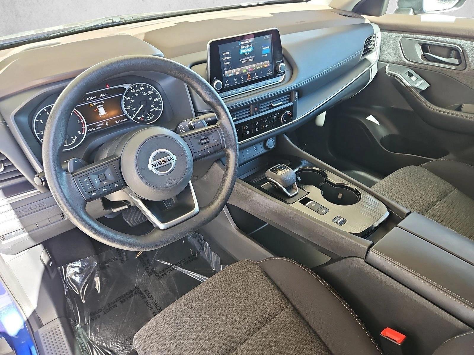 Thumbnail: 2021 Nissan Rogue - 4