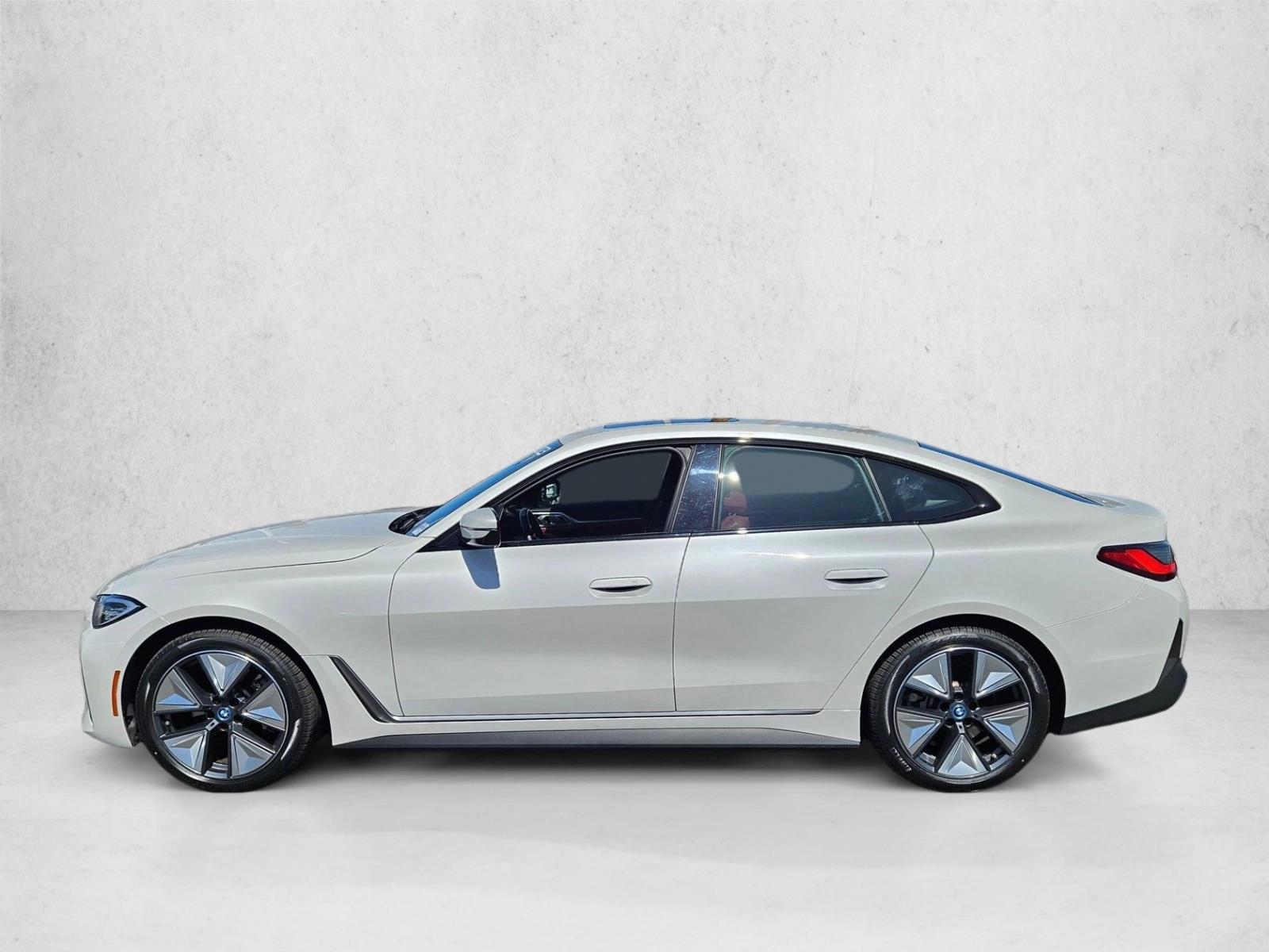 Thumbnail: 2023 BMW i4 - 2