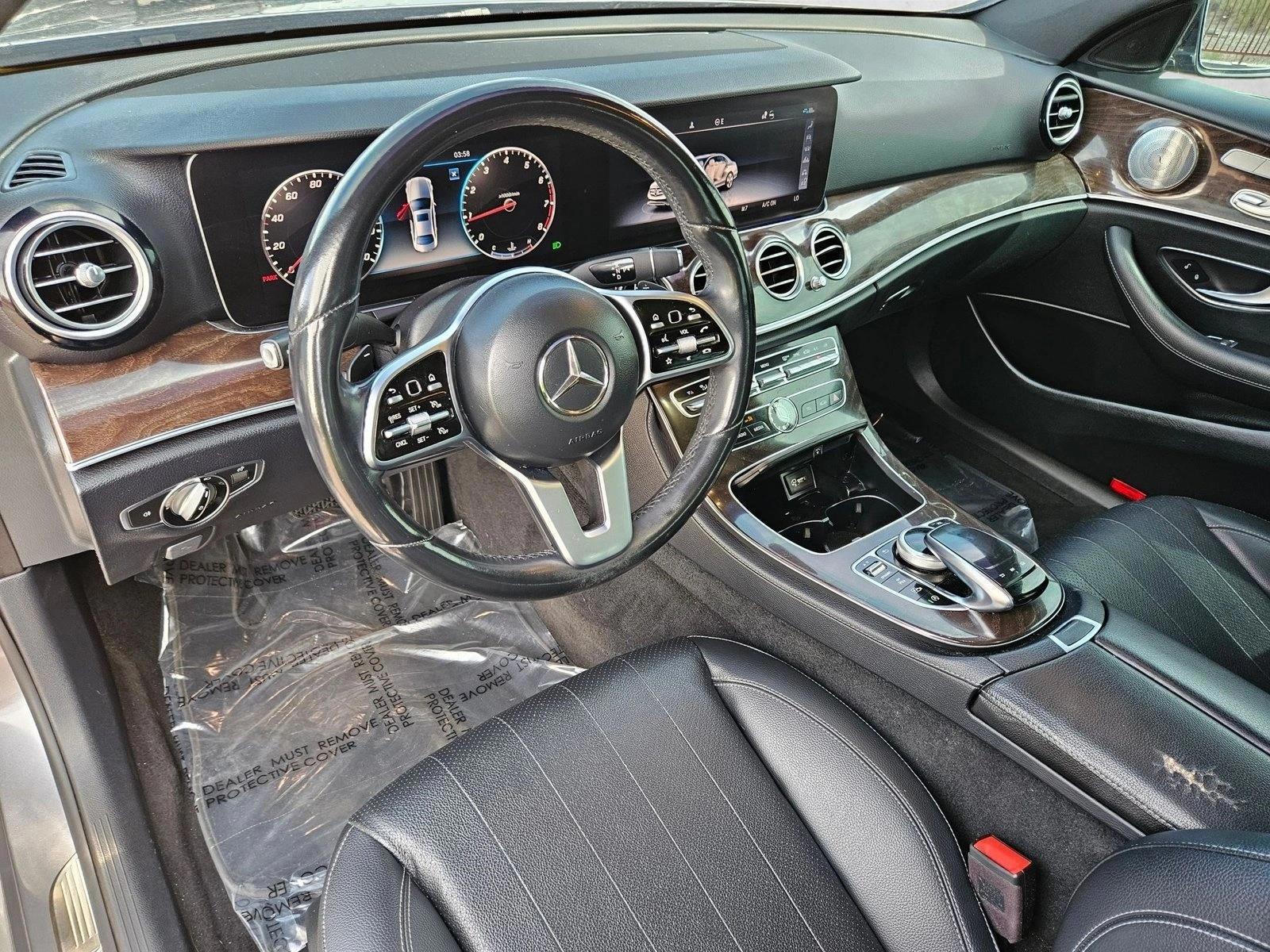 Thumbnail: 2020 Mercedes-Benz E-Class - 3