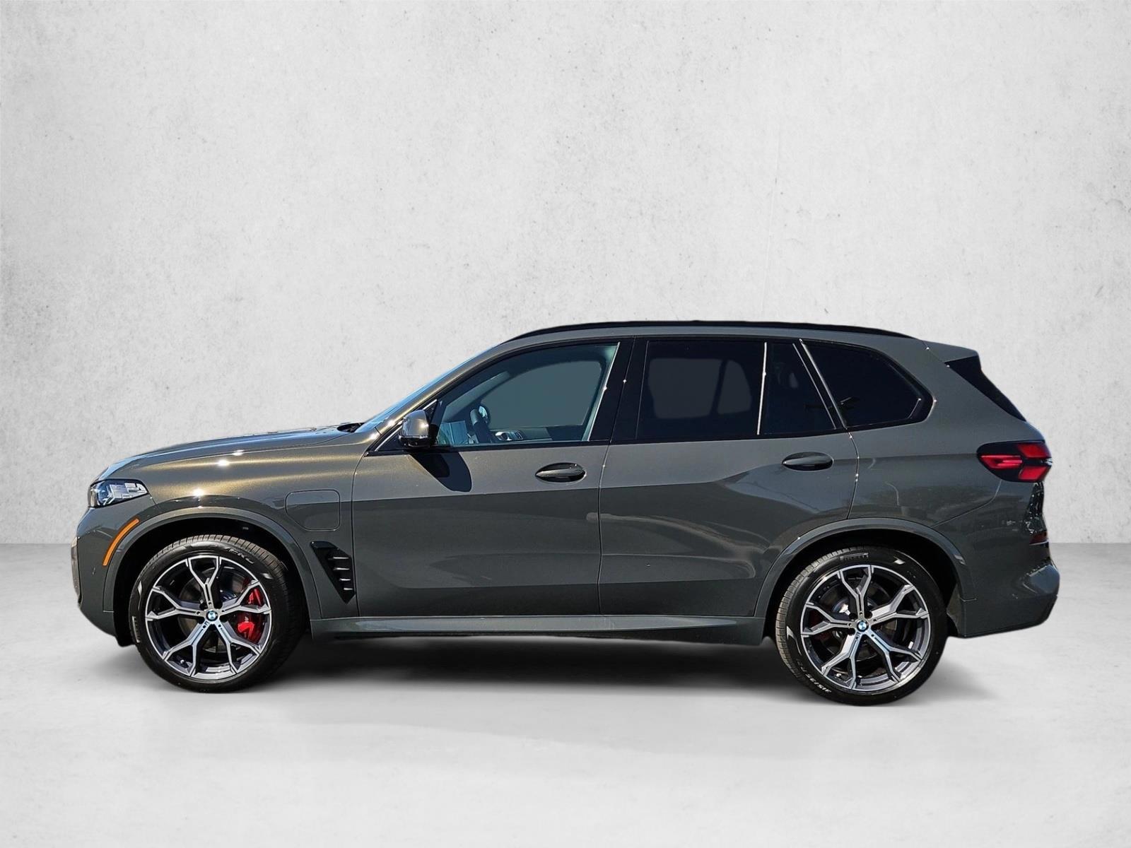Thumbnail: 2026 BMW X5 - 2
