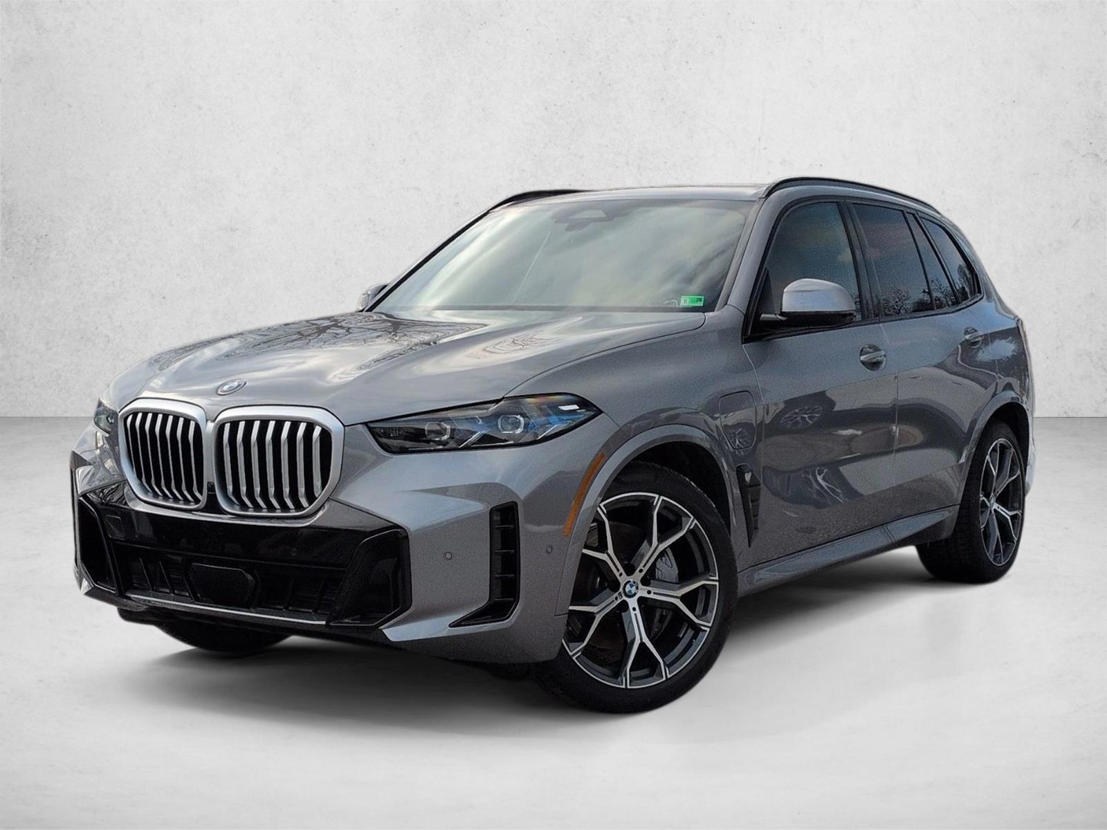 Thumbnail: 2026 BMW X5 - 1