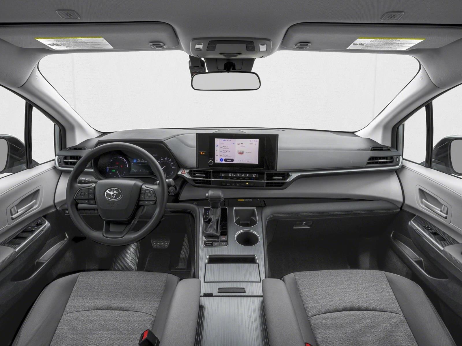 Thumbnail: 2026 Toyota Sienna - 4