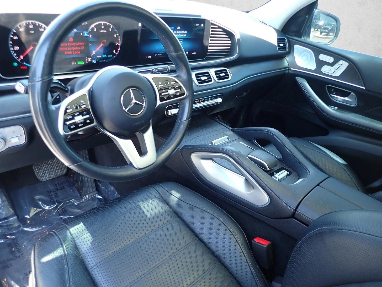 Thumbnail: 2020 Mercedes-Benz GLE - 3