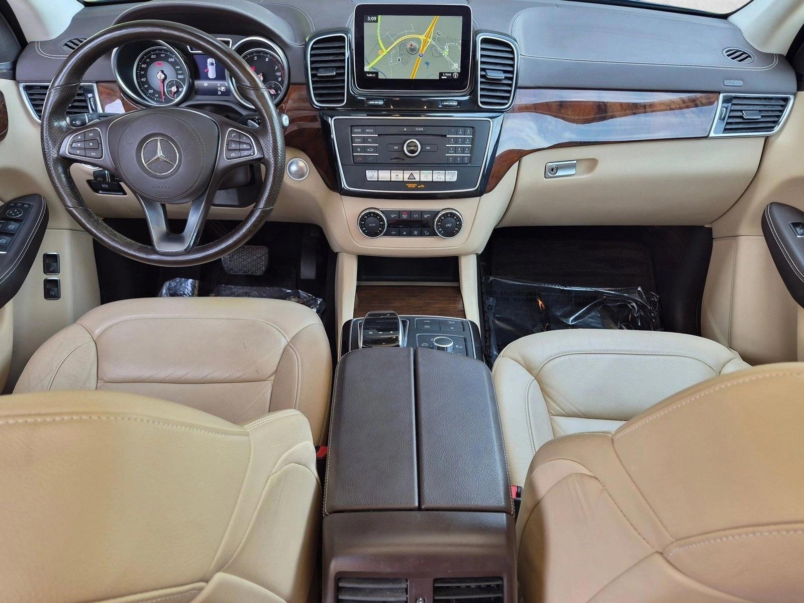 Thumbnail: 2018 Mercedes-Benz GLS - 3