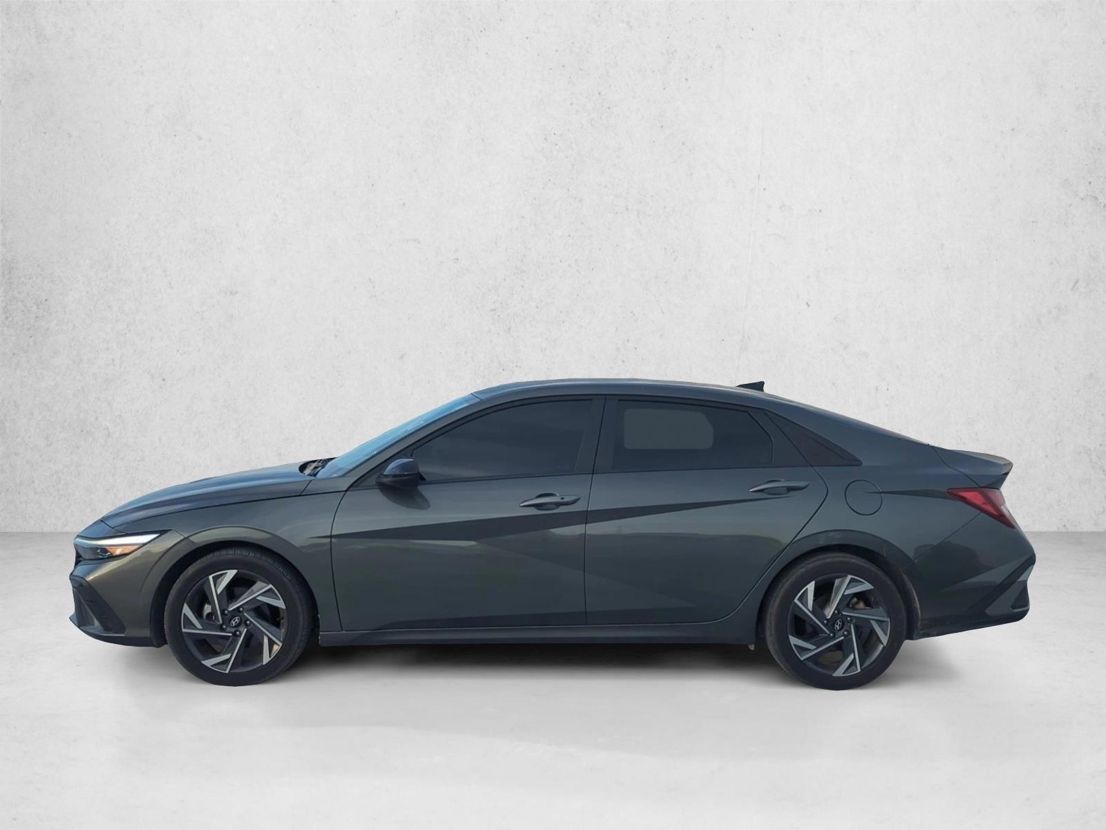 Thumbnail: 2025 Hyundai Elantra - 2