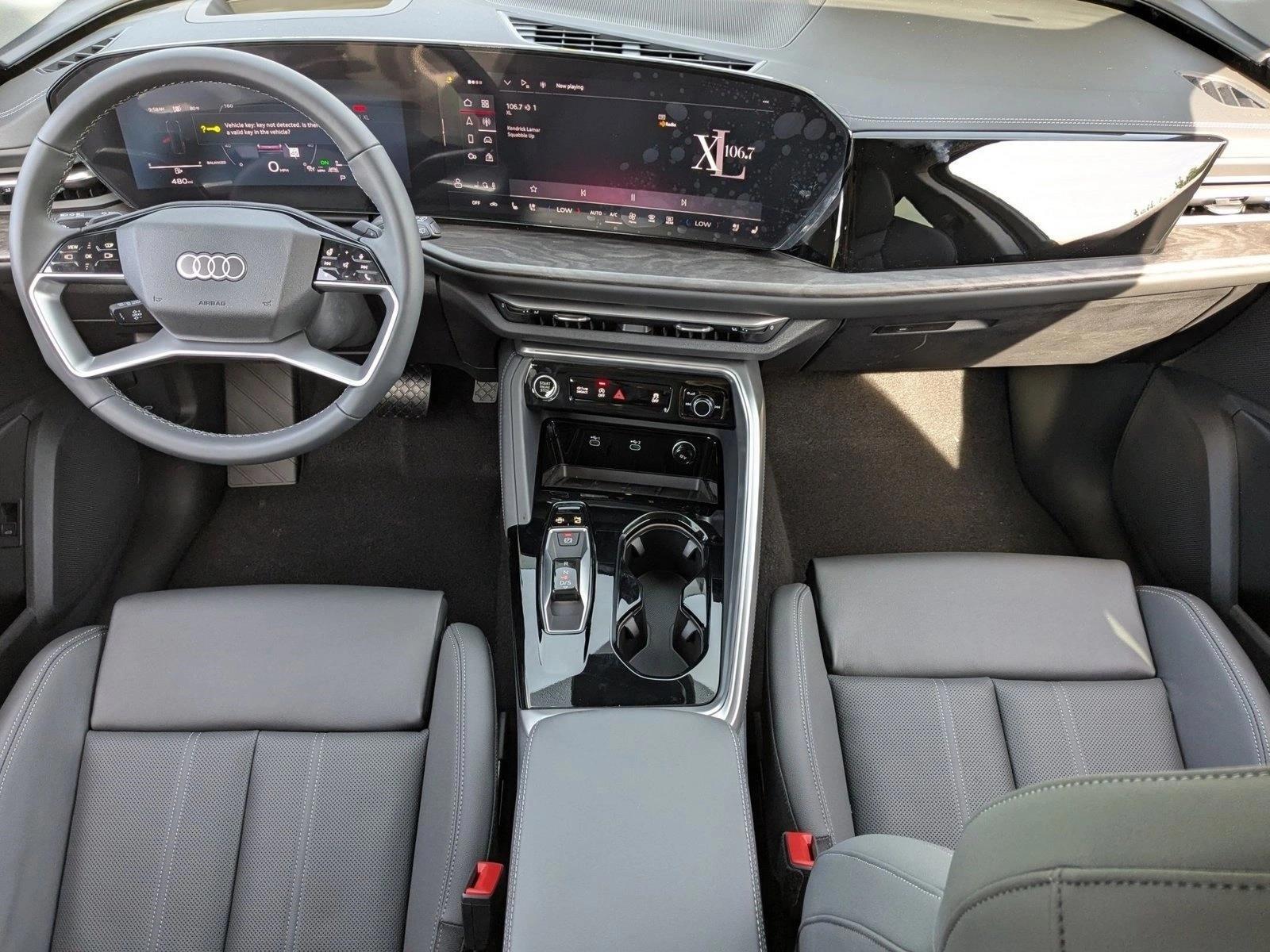 Thumbnail: 2025 Audi Q5 - 4