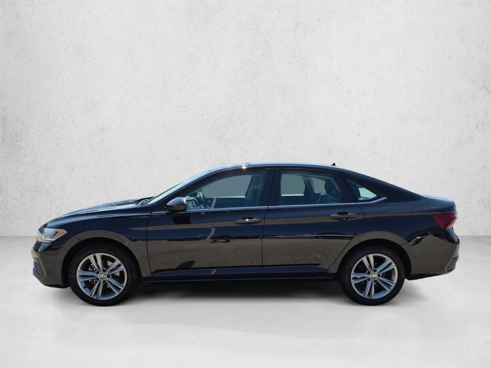Thumbnail: 2024 Volkswagen Jetta - 2