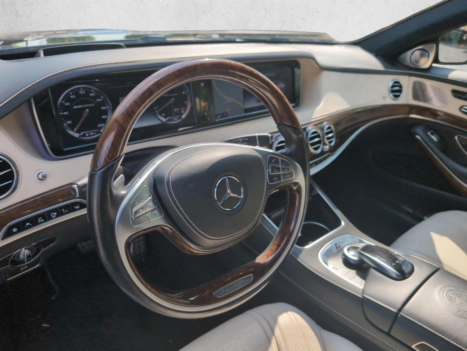 Thumbnail: 2015 Mercedes-Benz S-Class - 2