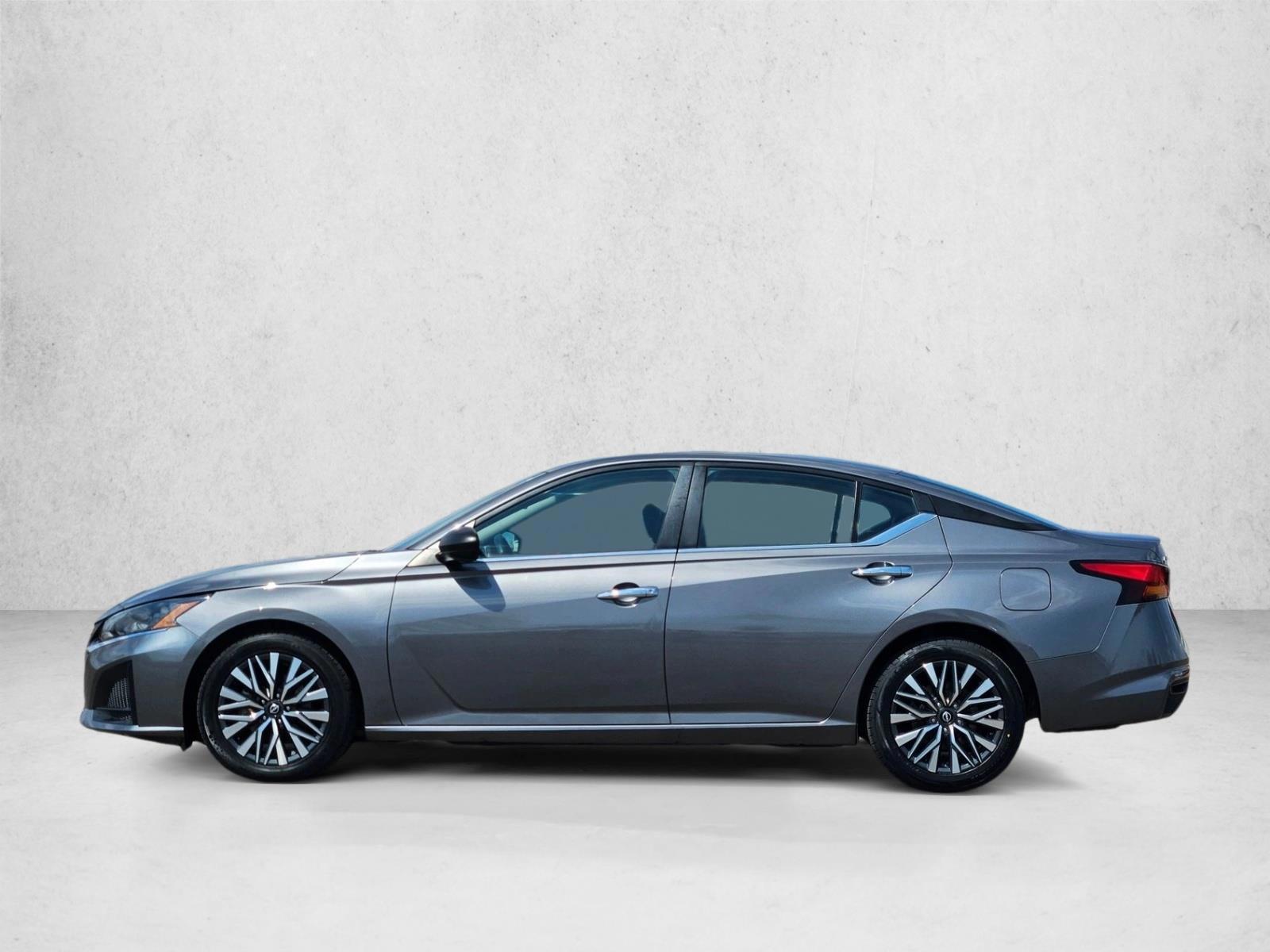 Thumbnail: 2024 Nissan Altima - 2
