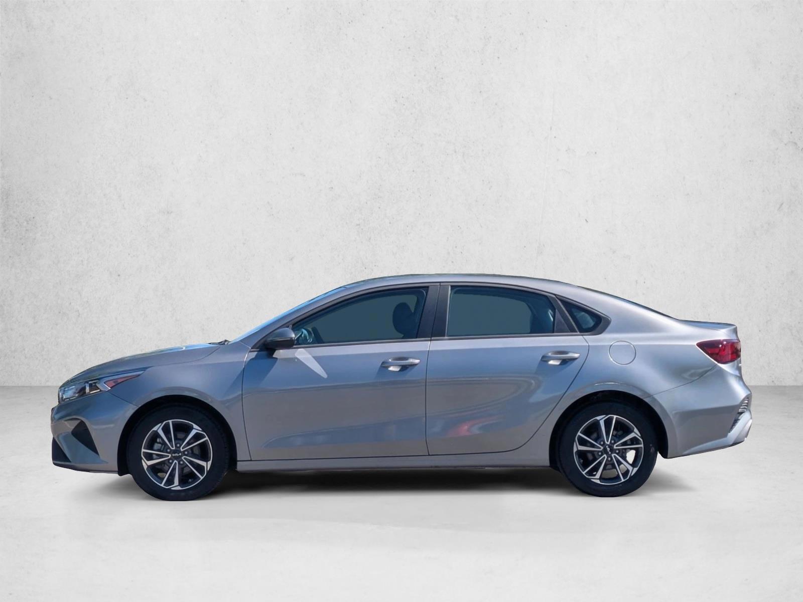Thumbnail: 2024 Kia Forte - 2