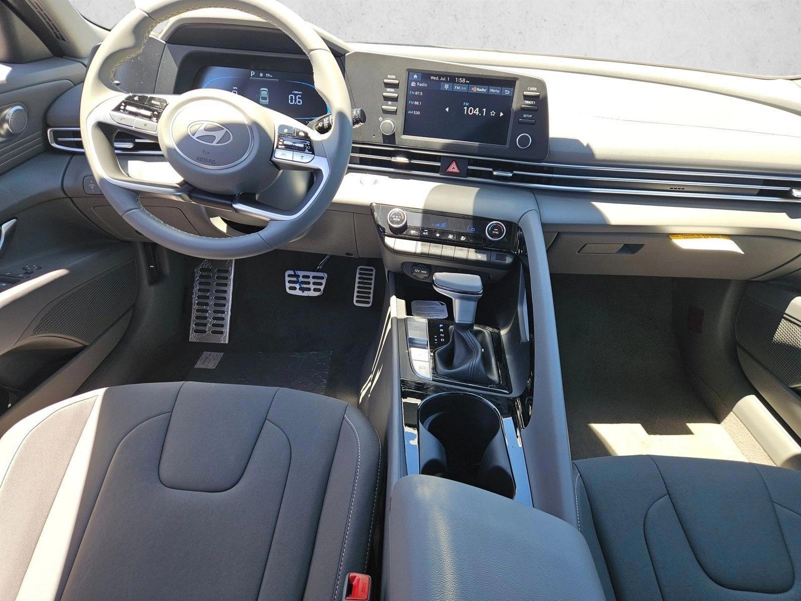 Thumbnail: 2026 Hyundai Elantra - 3