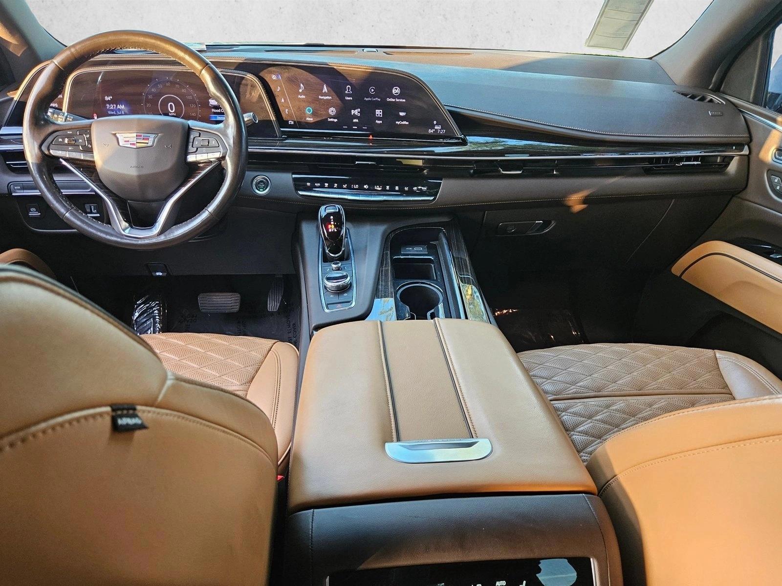 Thumbnail: 2022 Cadillac Escalade - 3