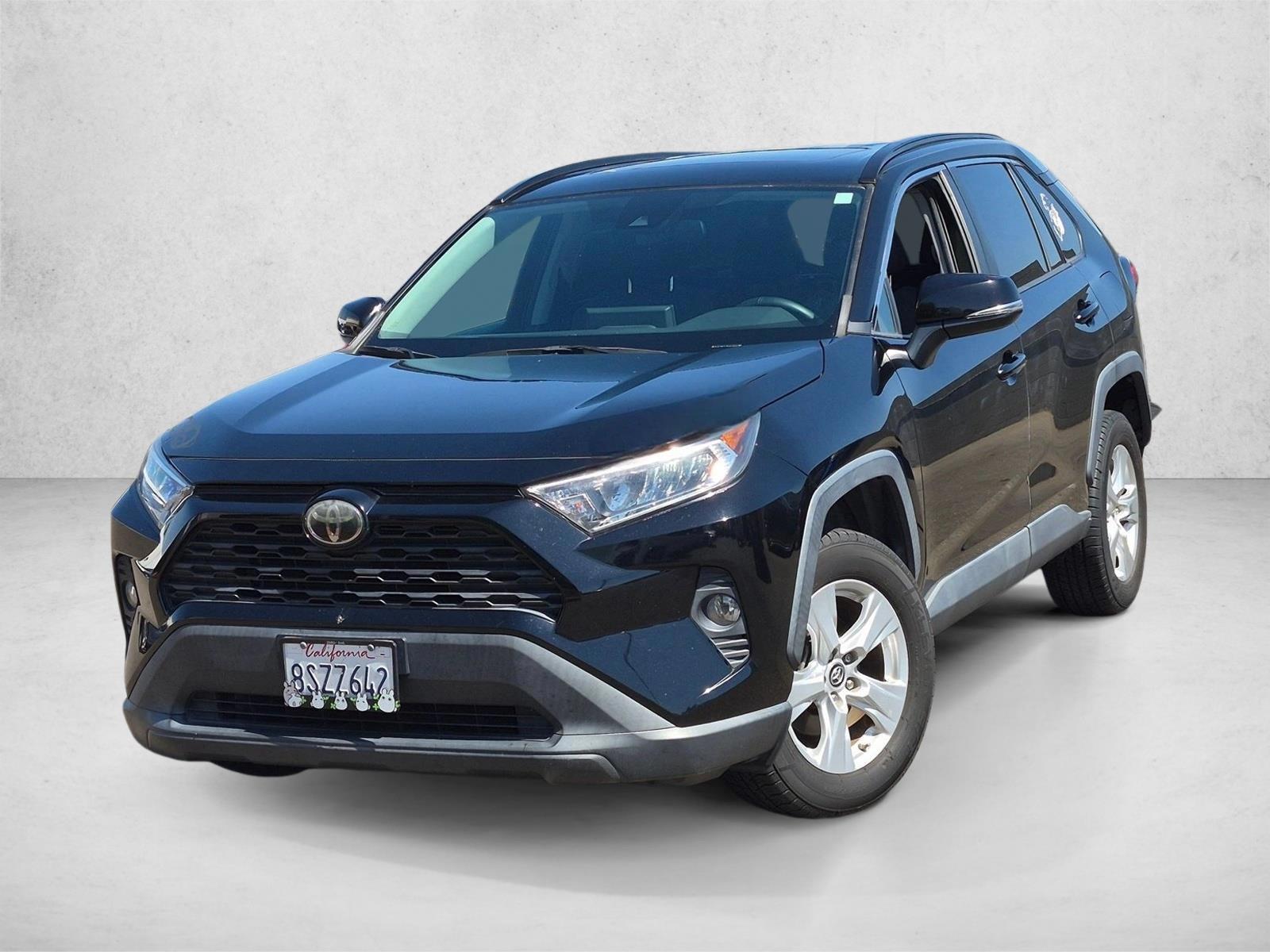 Thumbnail: 2019 Toyota RAV4 - 1