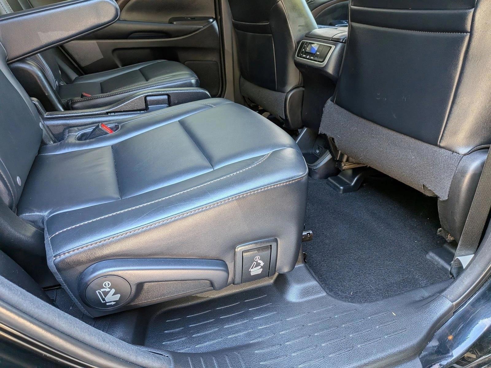 Thumbnail: 2016 Toyota Highlander - 7