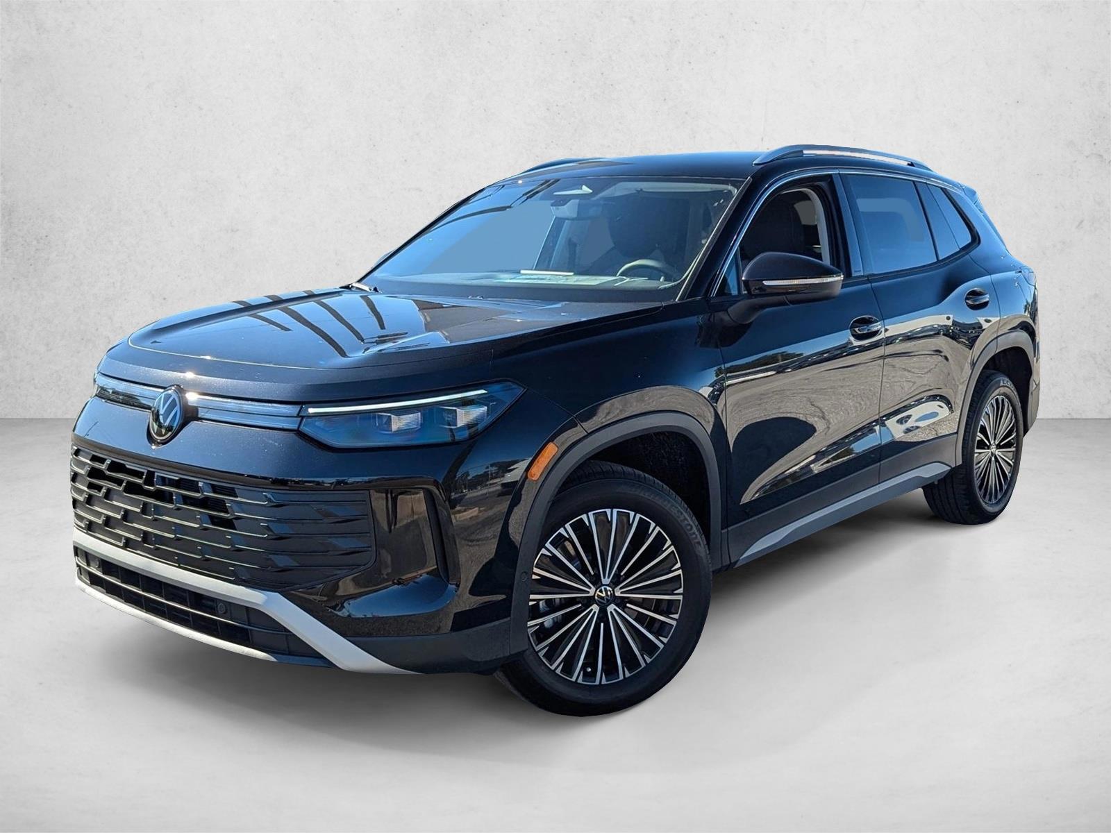 Thumbnail: 2026 Volkswagen Tiguan - 1