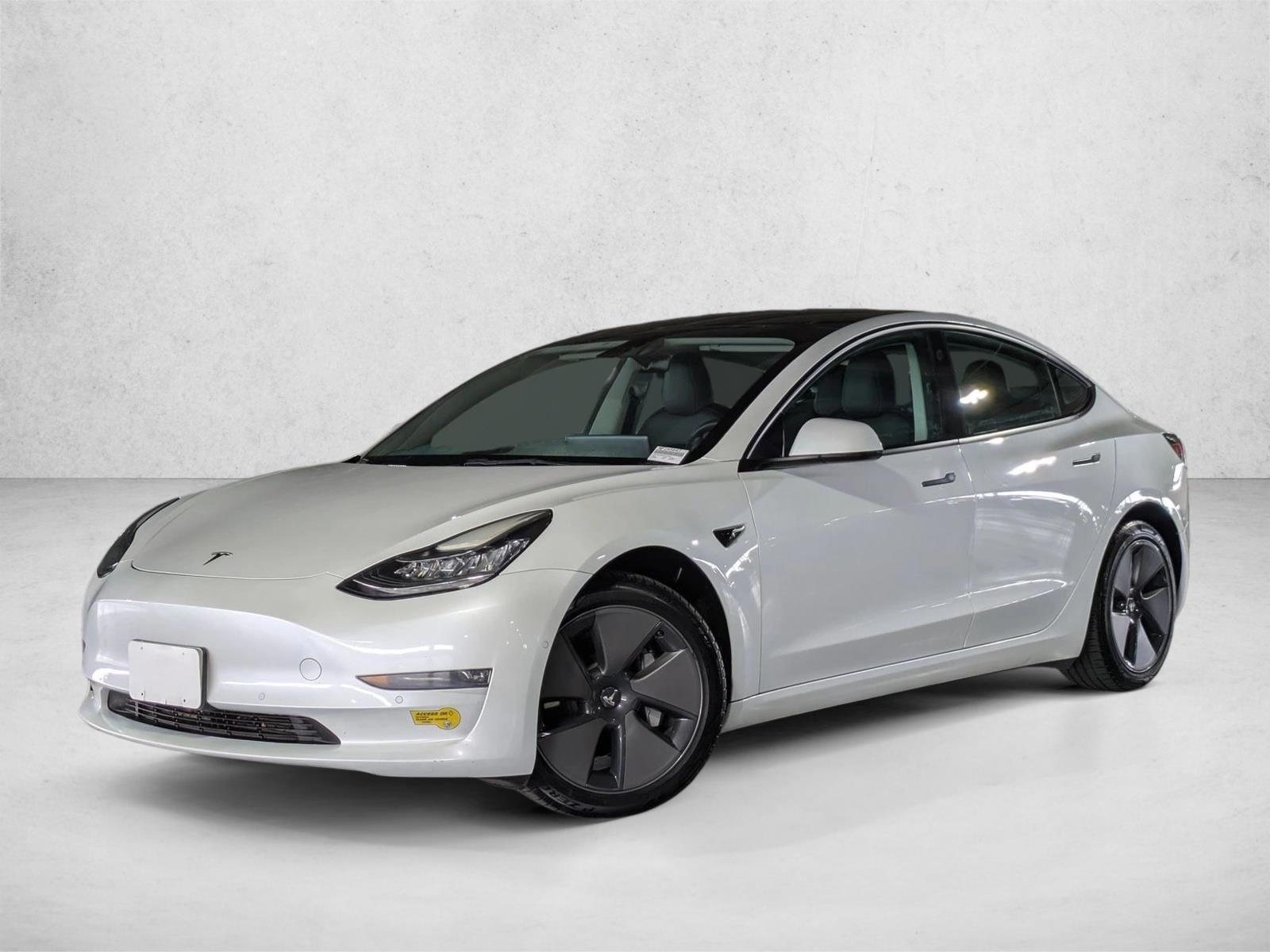 Thumbnail: 2022 Tesla Model 3 - 1
