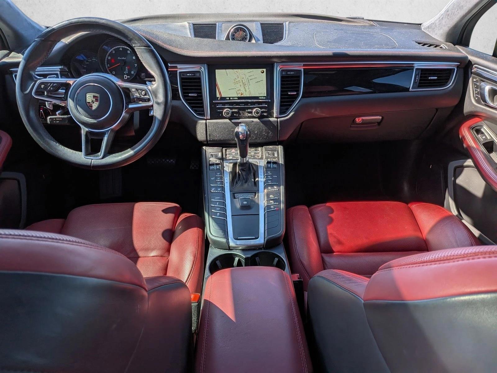 Thumbnail: 2016 Porsche Macan - 4