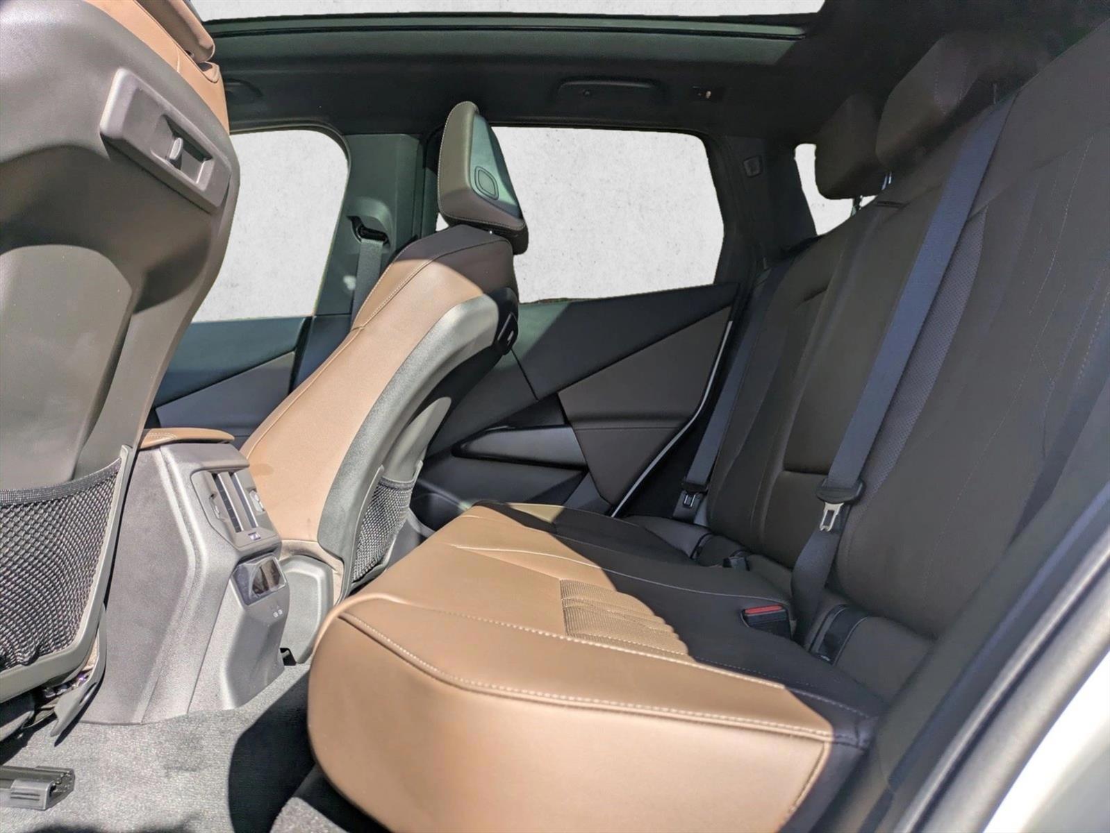 2026 BMW X3 30 - Photo 17