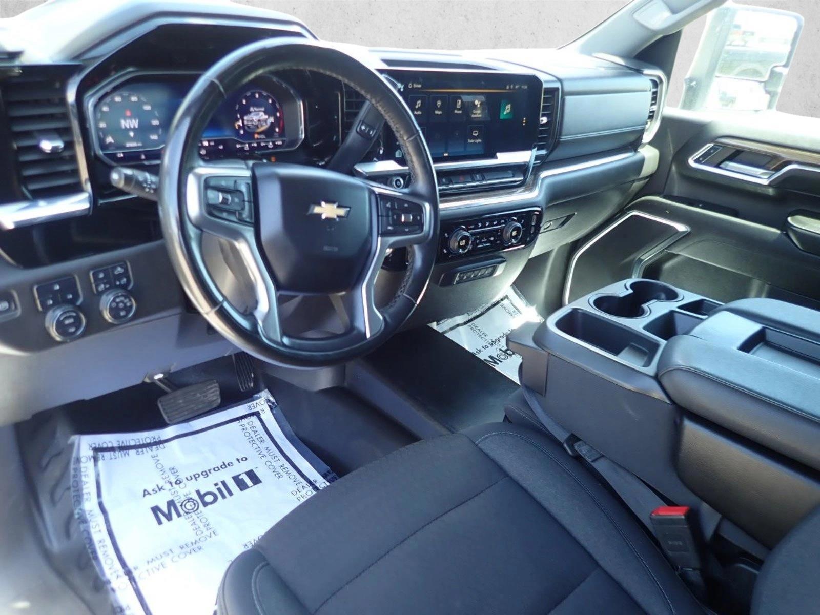 Thumbnail: 2024 Chevrolet Silverado 2500 - 3