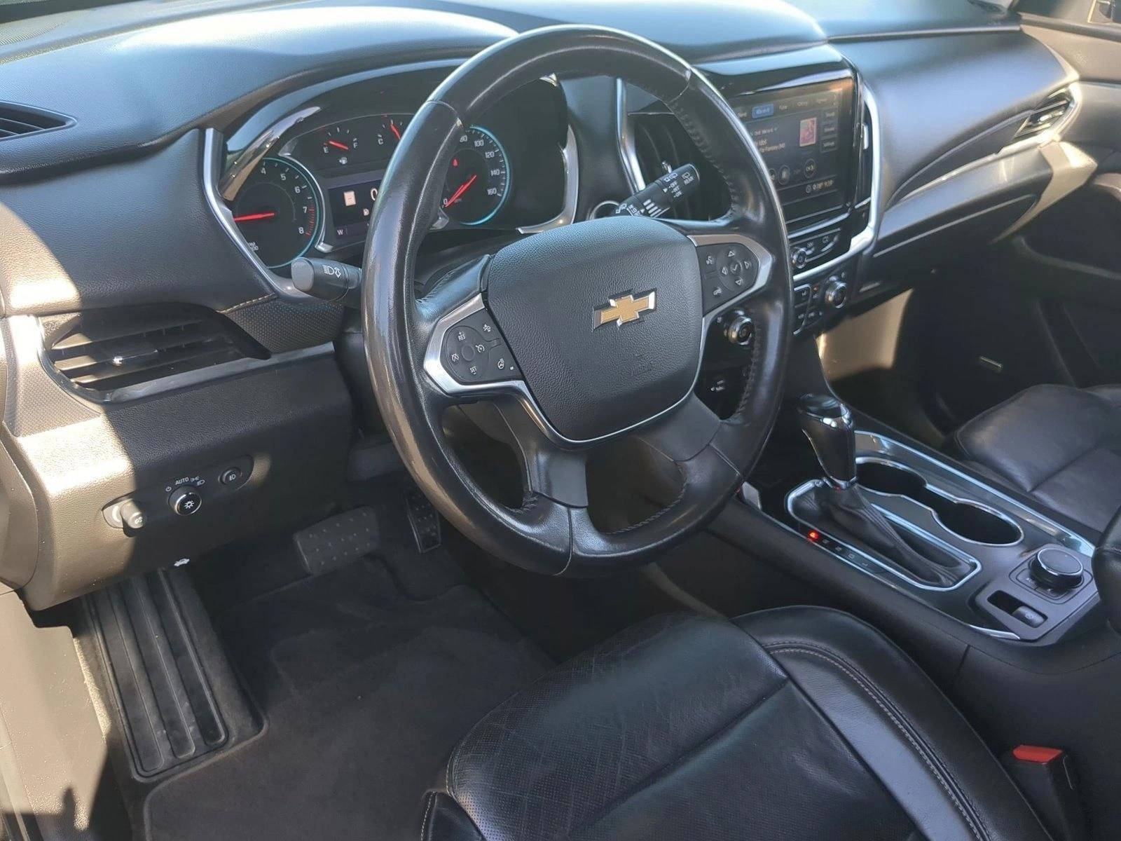 Thumbnail: 2020 Chevrolet Traverse - 3