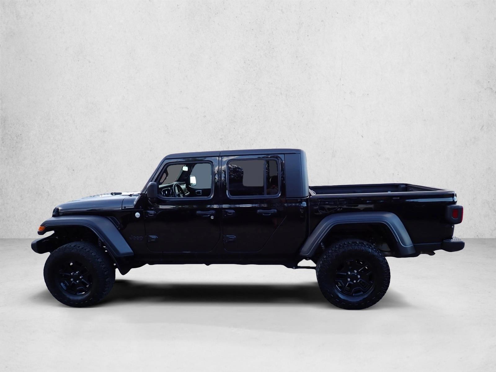 Thumbnail: 2020 Jeep Gladiator - 2