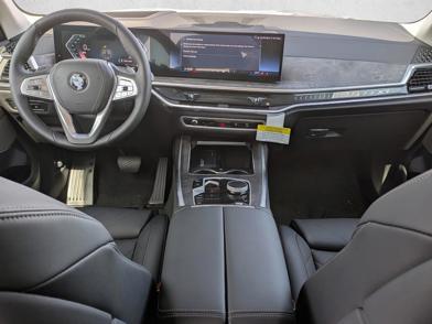 2026 BMW X7