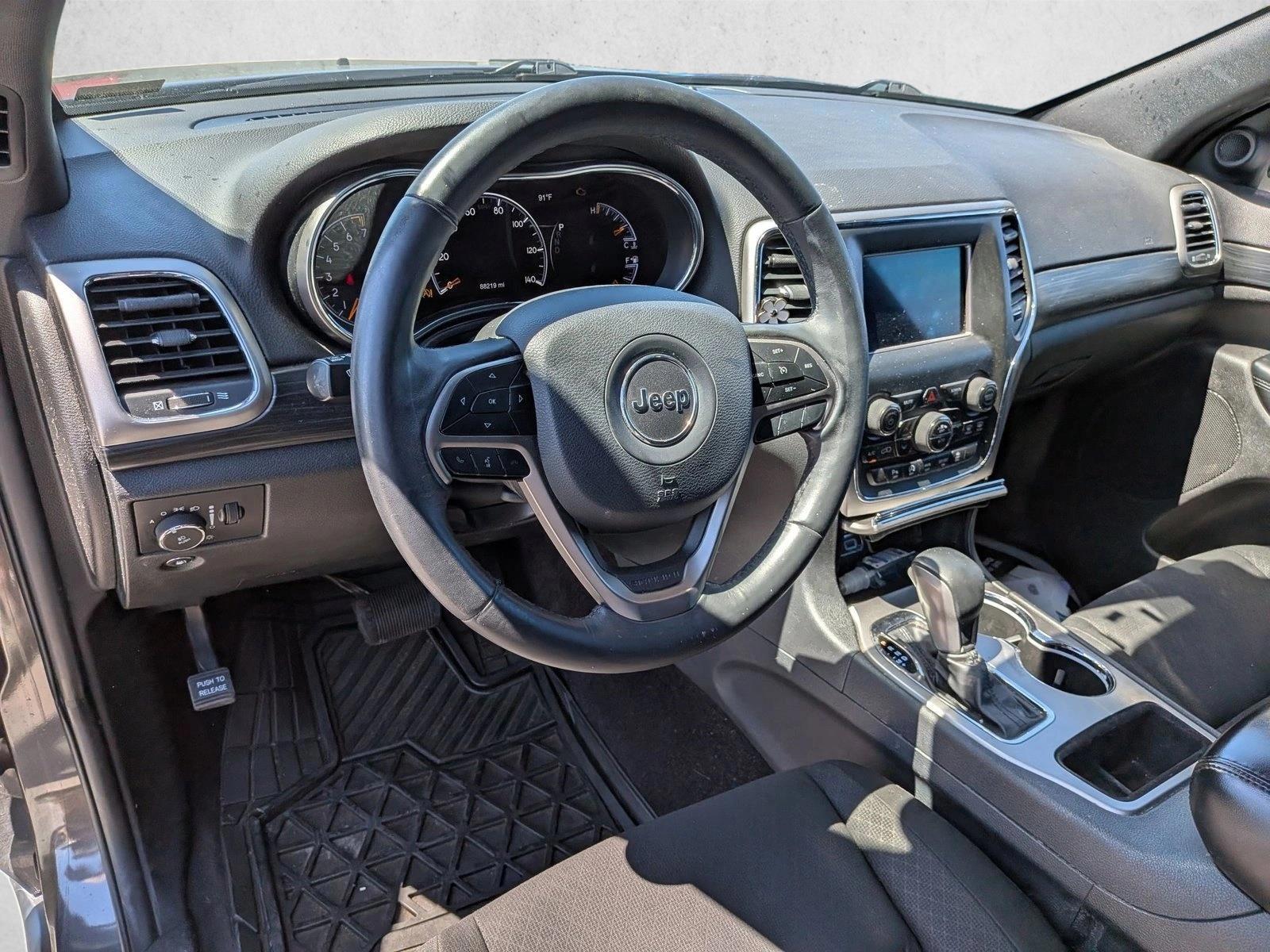 Thumbnail: 2019 Jeep Grand Cherokee - 3