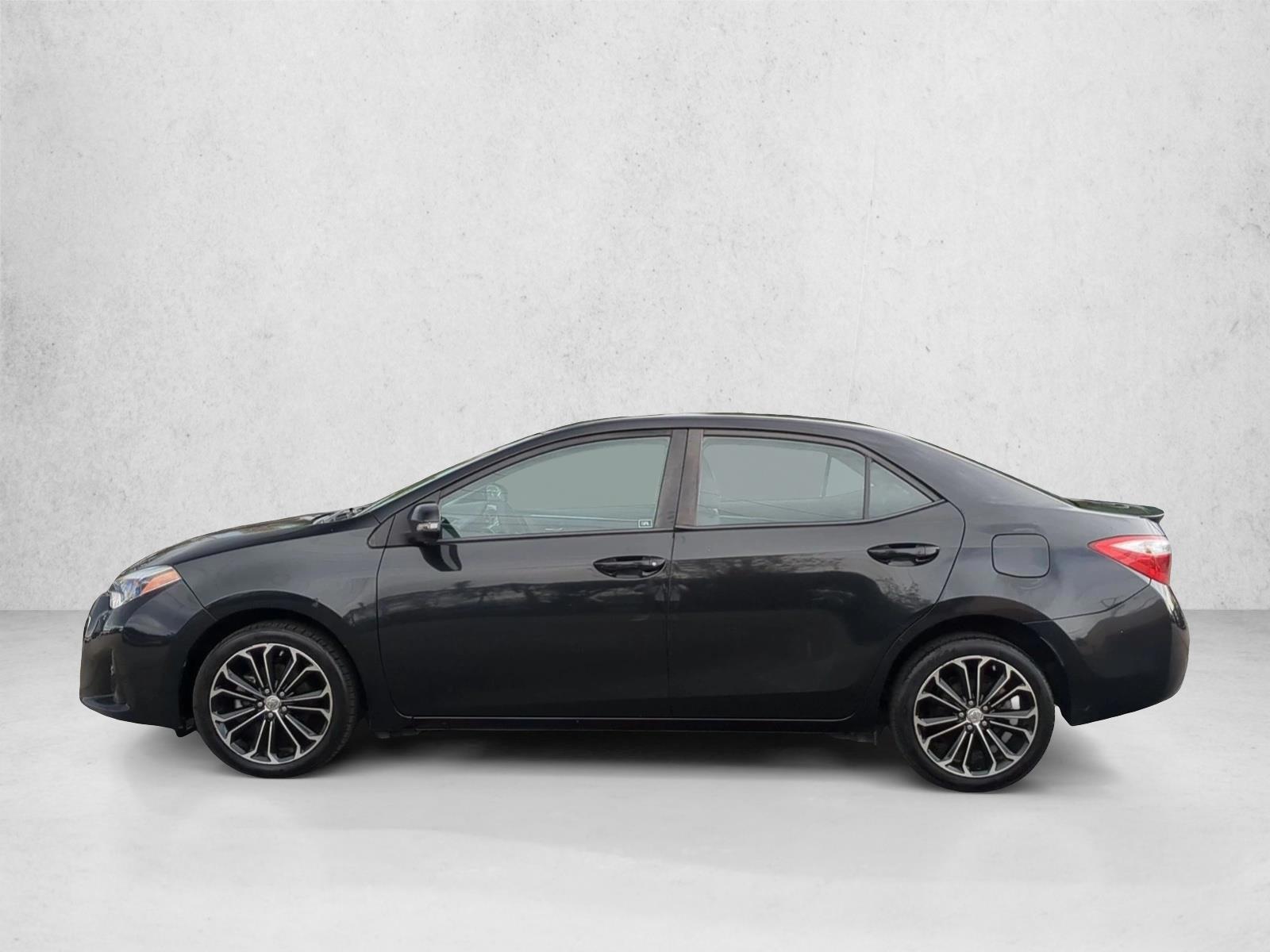 Thumbnail: 2015 Toyota Corolla - 2
